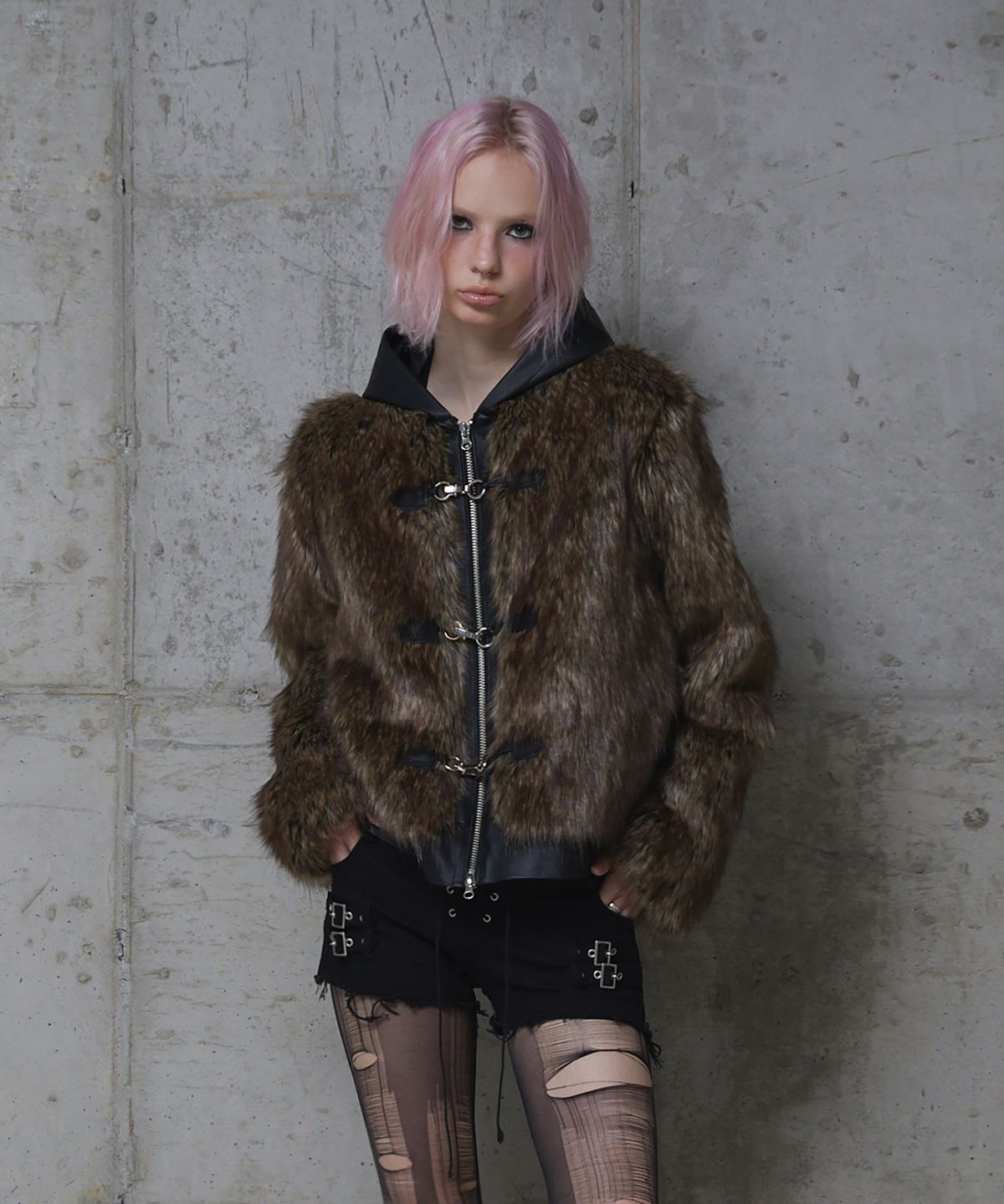 분트(VOONT) Fuzzy Leather Fur Hood Zip-Up (BROWN)
