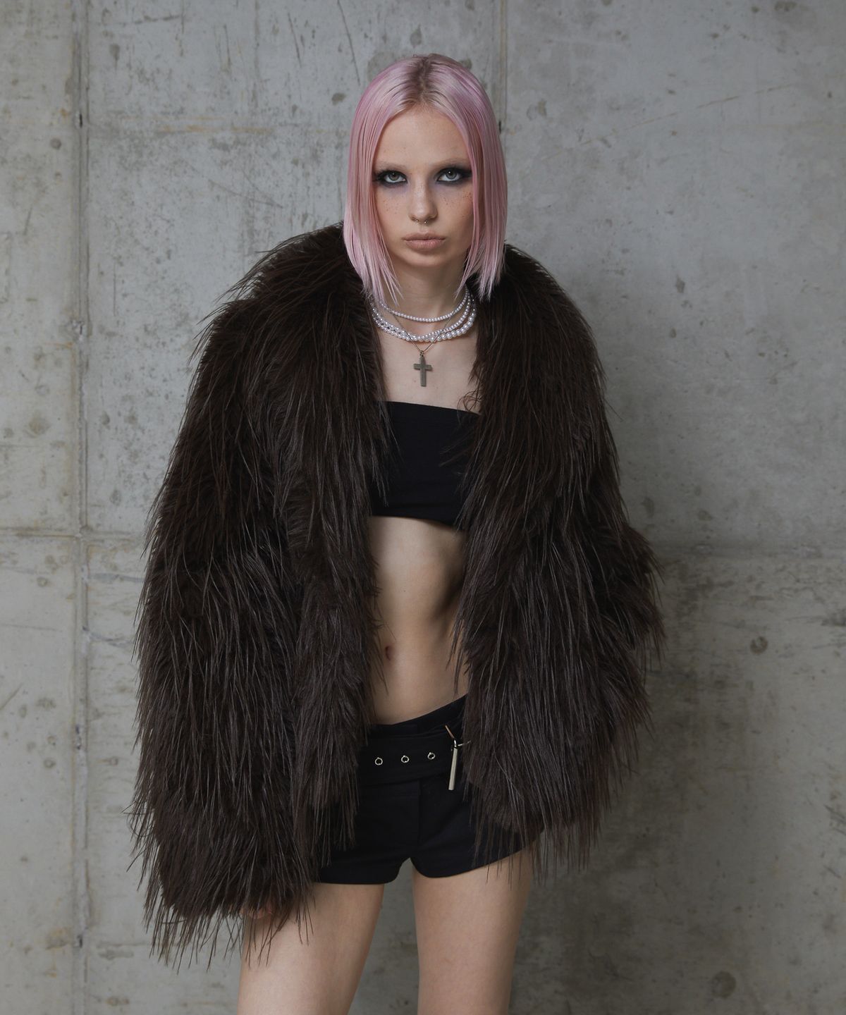 분트(VOONT) Reversible Shearling Mustang Coat (BROWN)