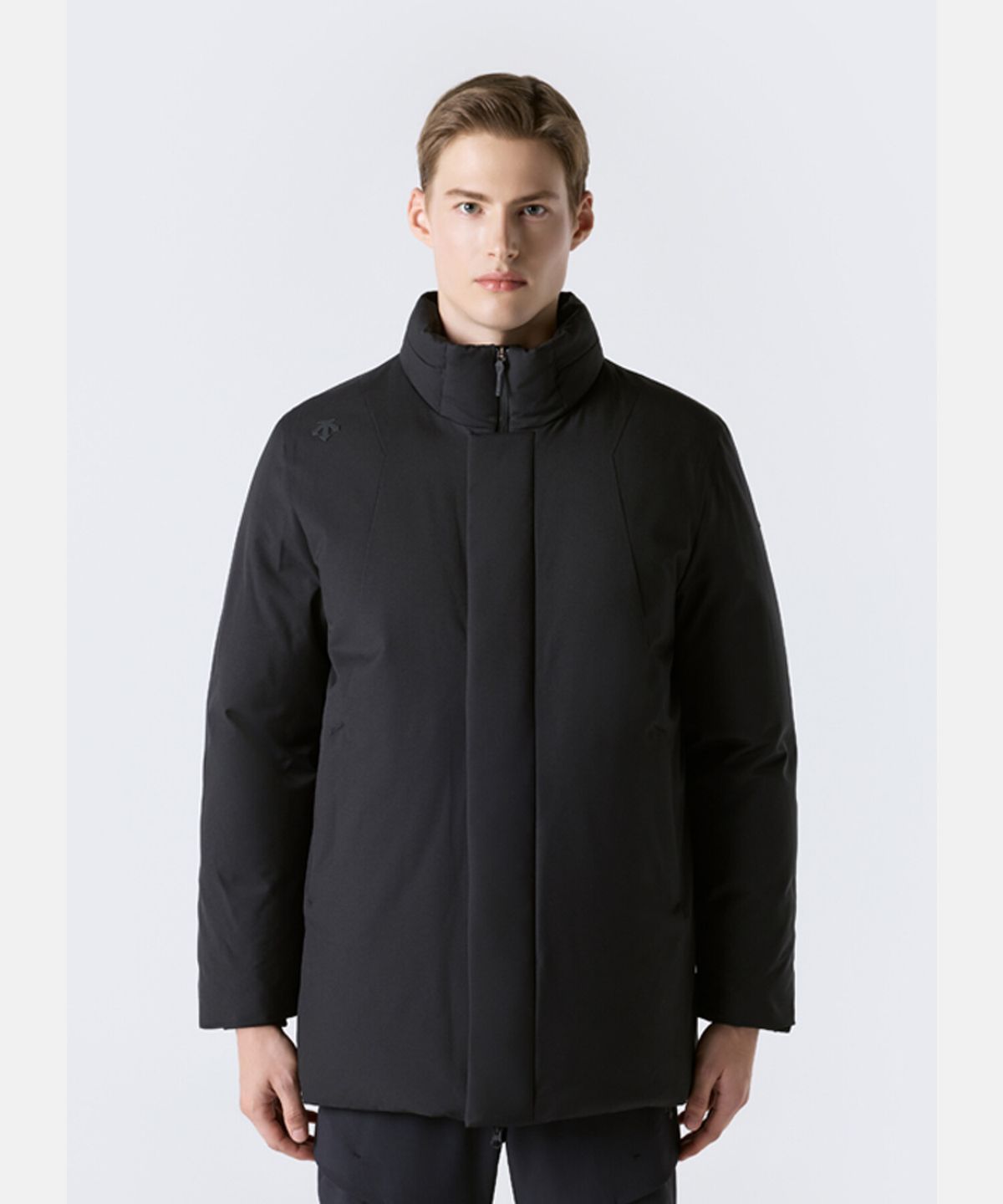 데상트(DESCENTE) 남성 중경량 구스 다운 자켓 블랙 SR421DDJO3