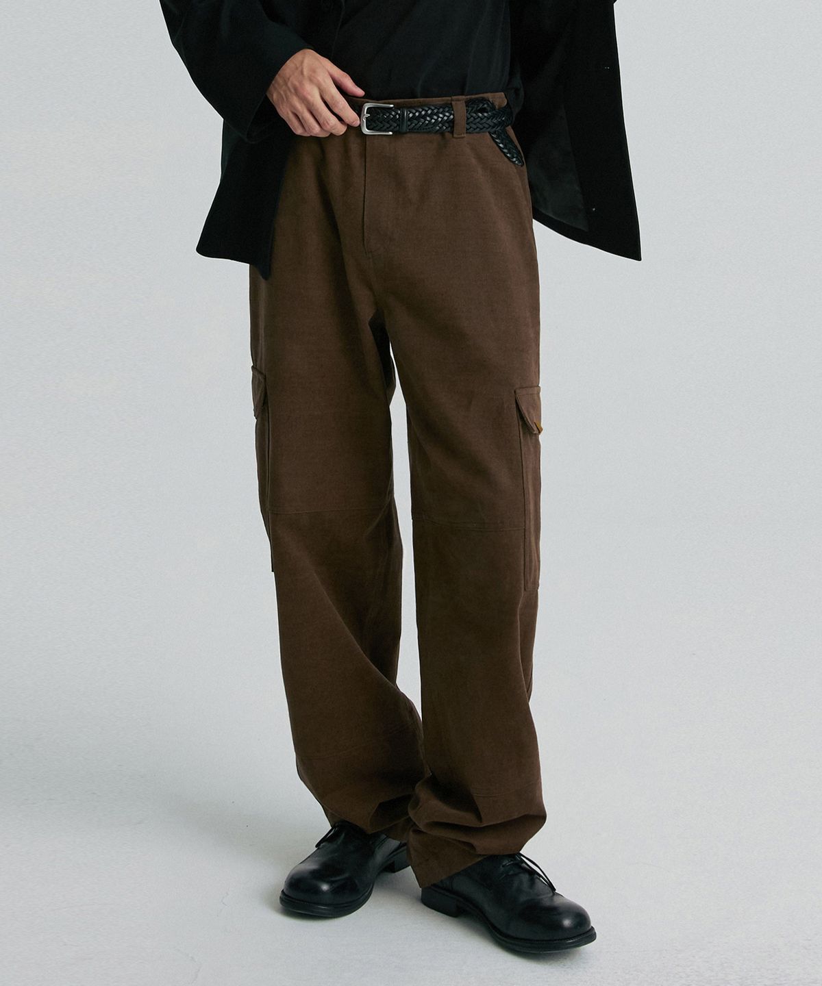 리이 맨(RERHEE MEN) FLAP POCKET SUADE CARPENTER PANTS