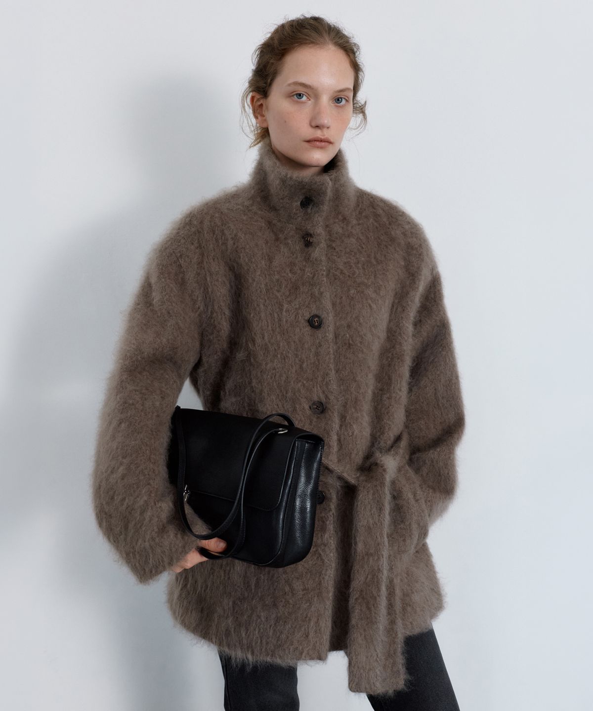 유라고(URAGO) Cashmere high neck belted half coat