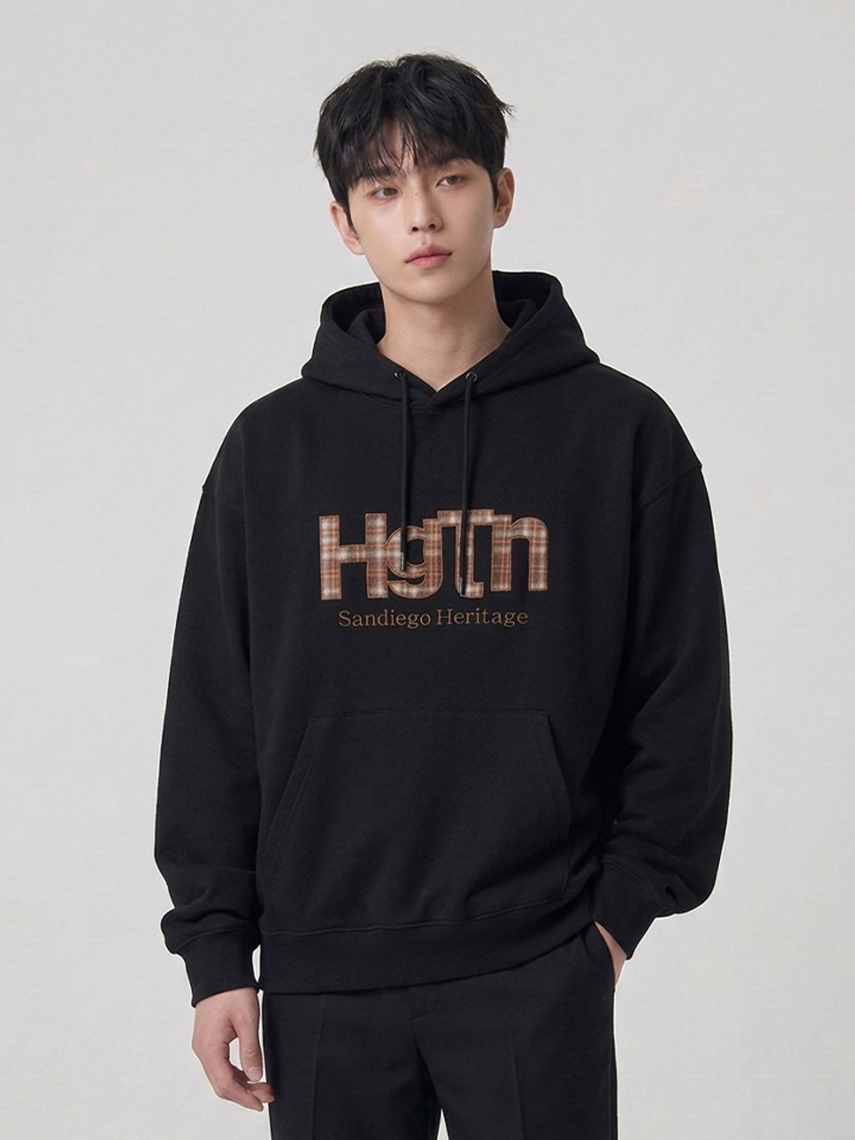 행텐(HANGTEN) 공용 기모 아플리케 후드티셔츠_100(10590-031-805-12)