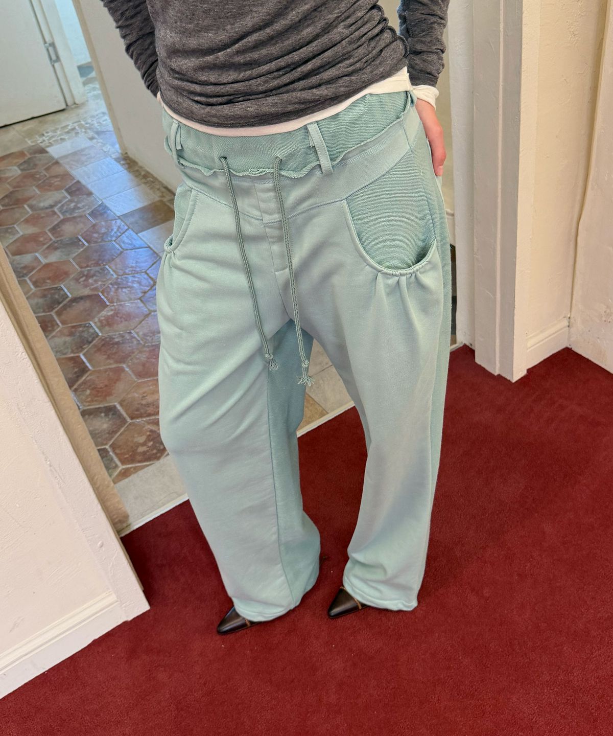헤레틱(HERETIC) RAW EDGE RUCHED SWEAT PANTS / mint