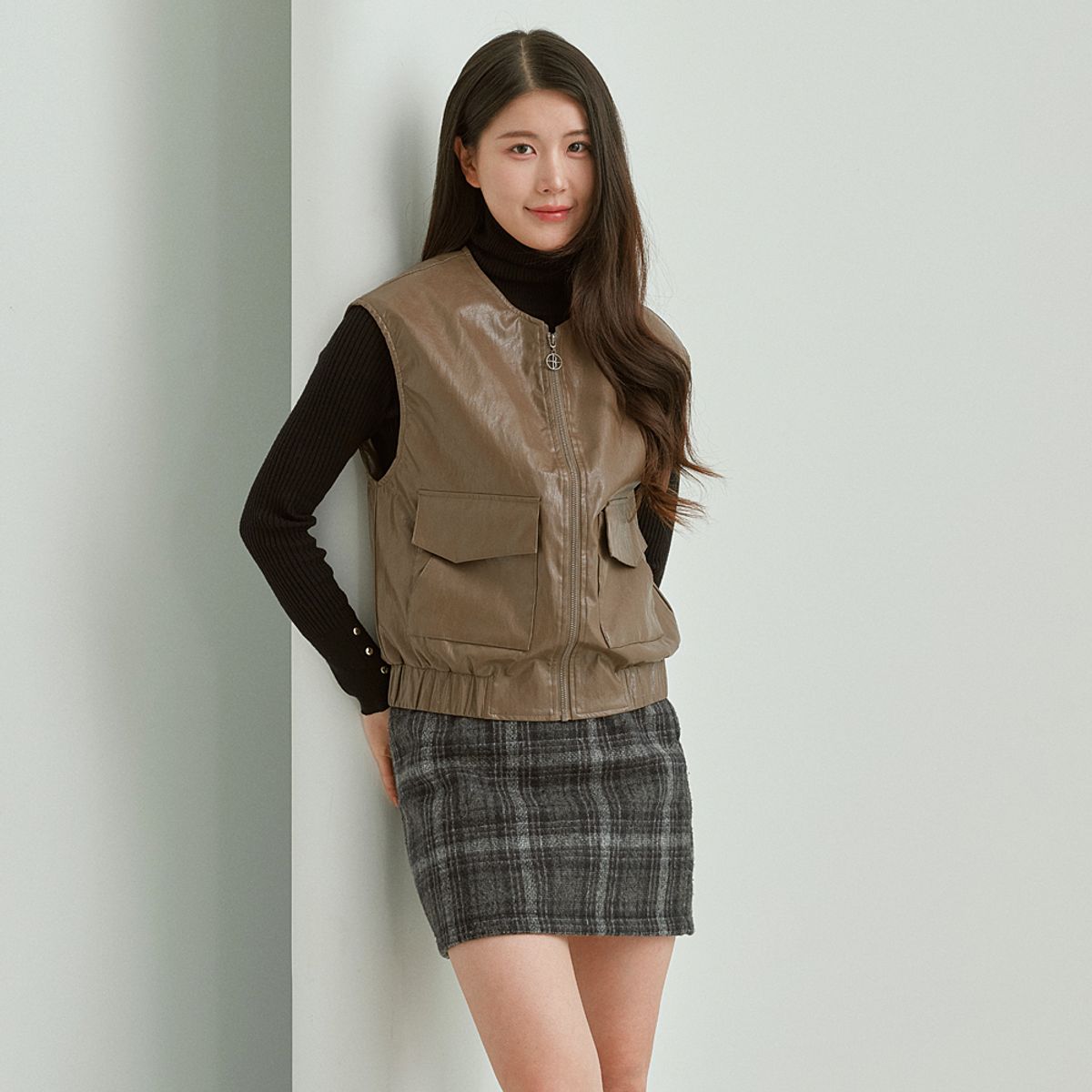 빌트모아(BILTMORE) 여성 포켓 비건 레더 베스트