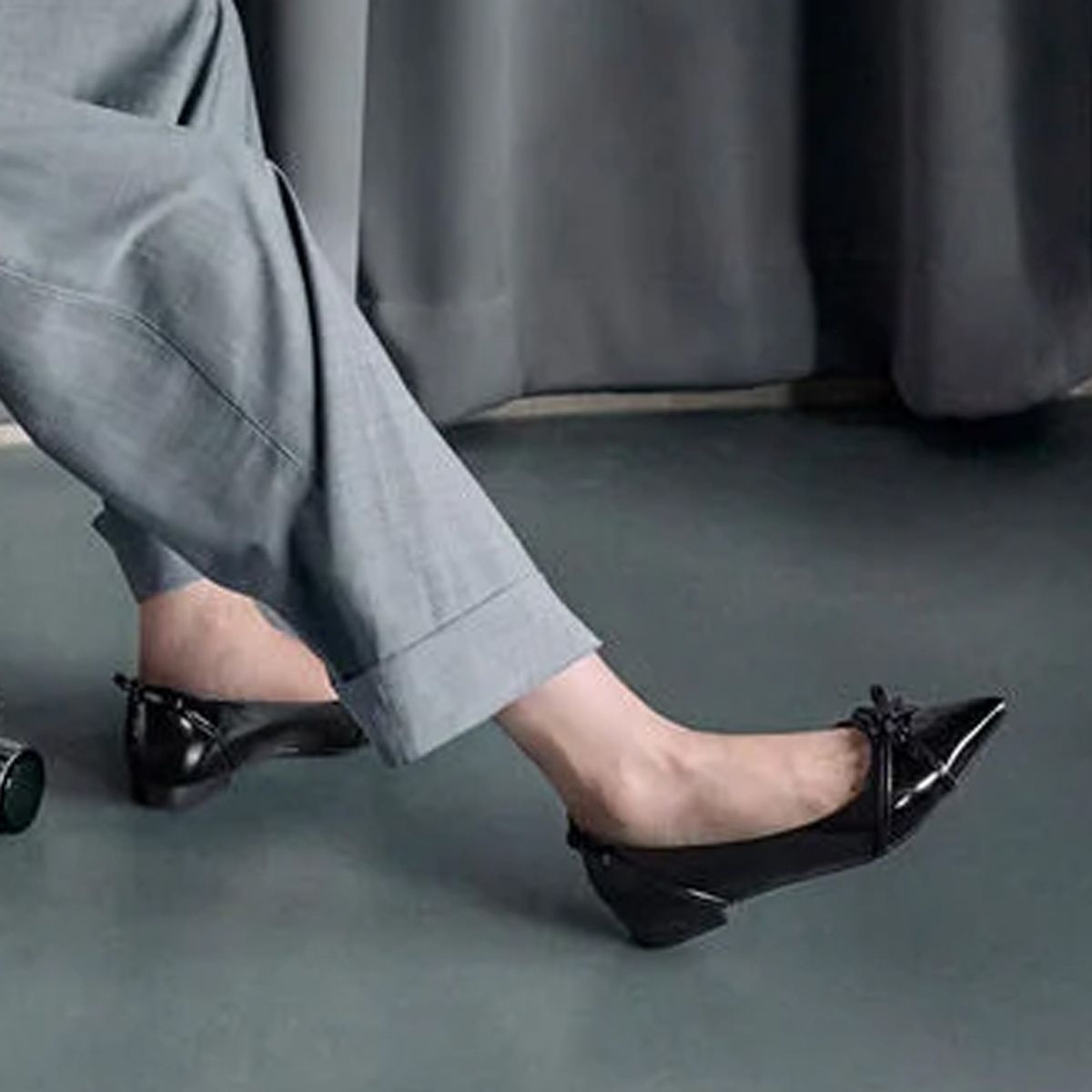 찰스앤키스(CHARLES & KEITH) 베티나 더블 보우 포인티드 발레 플랫 2colors CK1-70381256