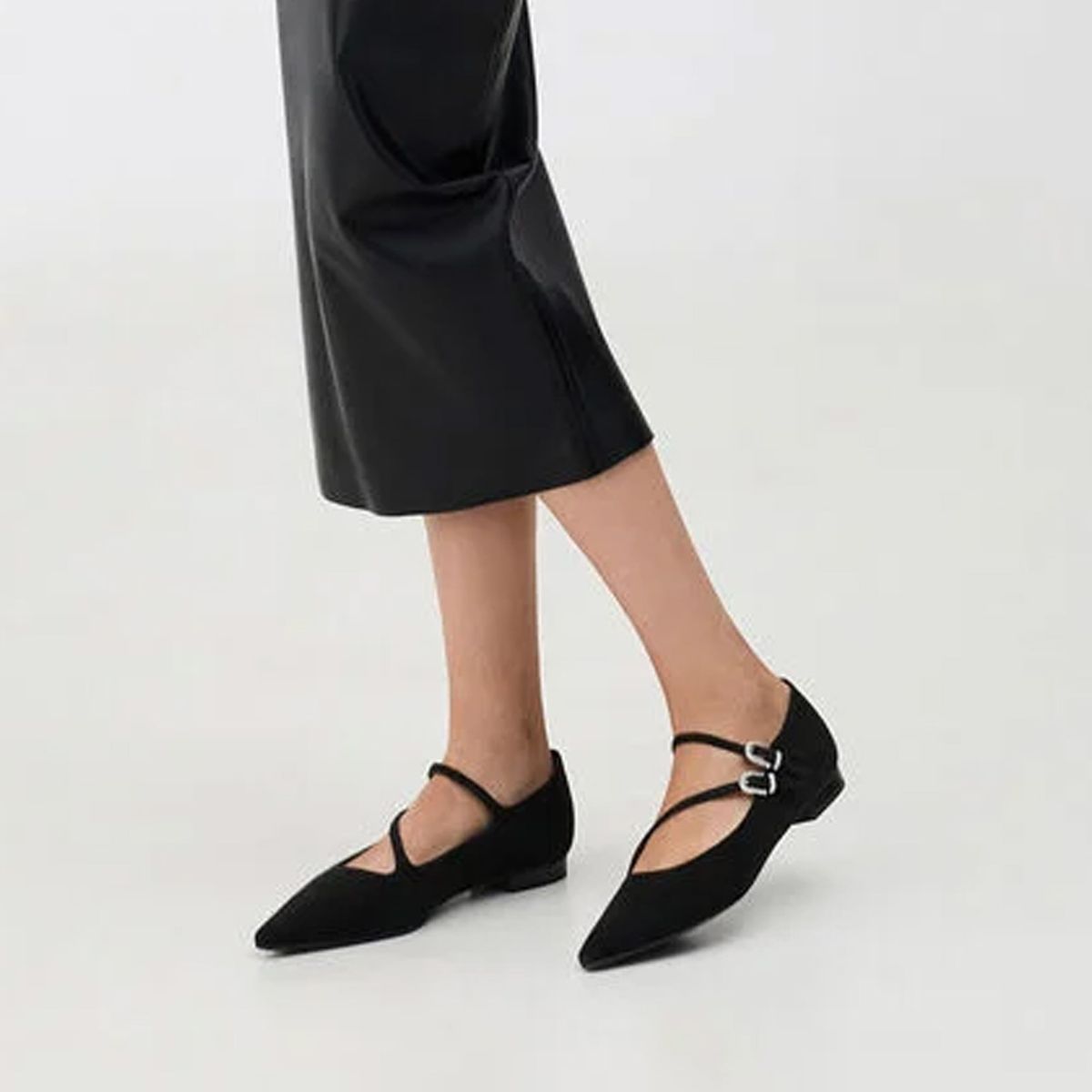 찰스앤키스(CHARLES & KEITH) 인조 스웨이드 크리스탈 버클 더블 스트랩 메리제인 2colors CK1-70381260