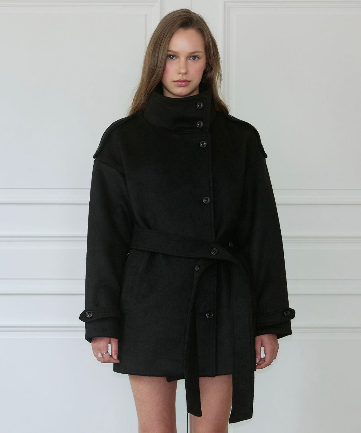 로제프란츠(ROSEFRANTZ) Belted Funnel-Neck Wool Half Coat [Black]