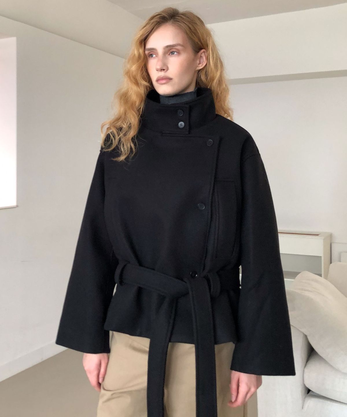 딜라이디(DELIDI) Moor wool half coat (black)