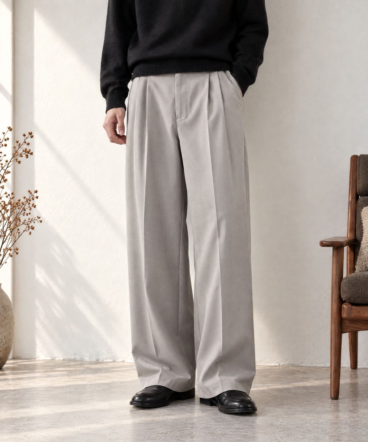 모노마트(MONO-MART) High-Twist Twill Center-Press Two-Tuck Wide Trousers