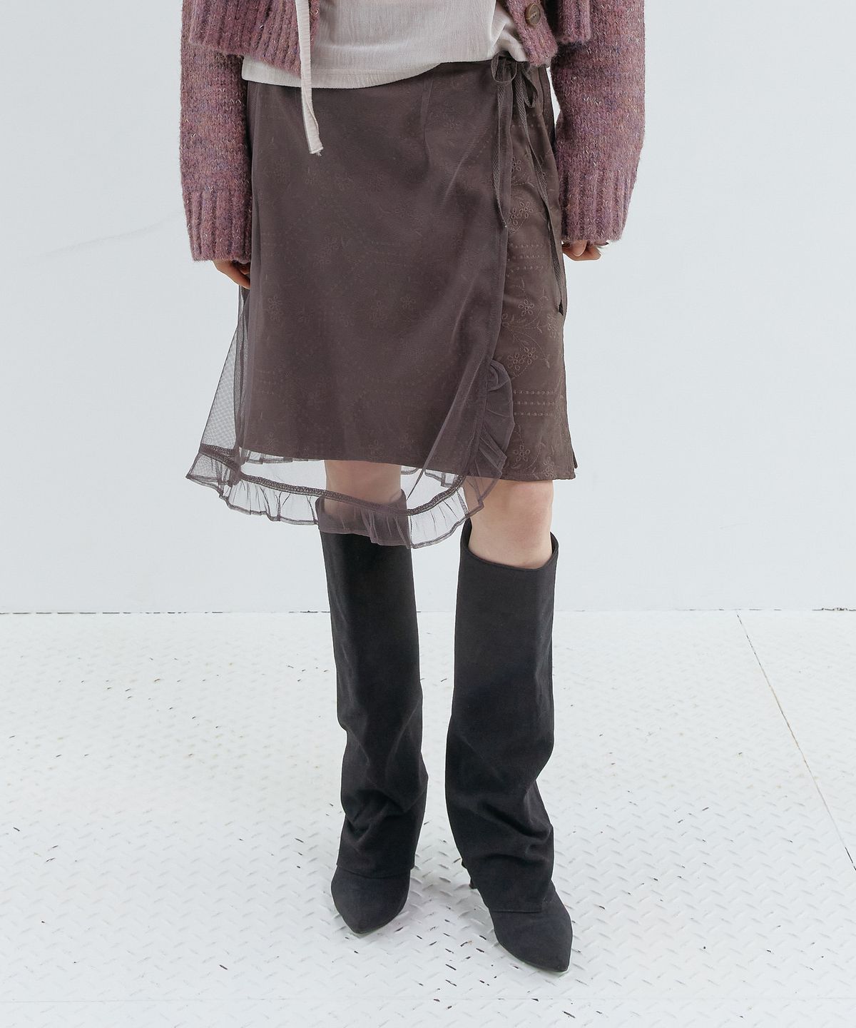 스르비(SELEVER) Letina Embroidered Suede Mesh Wrap Skirt_3 Color