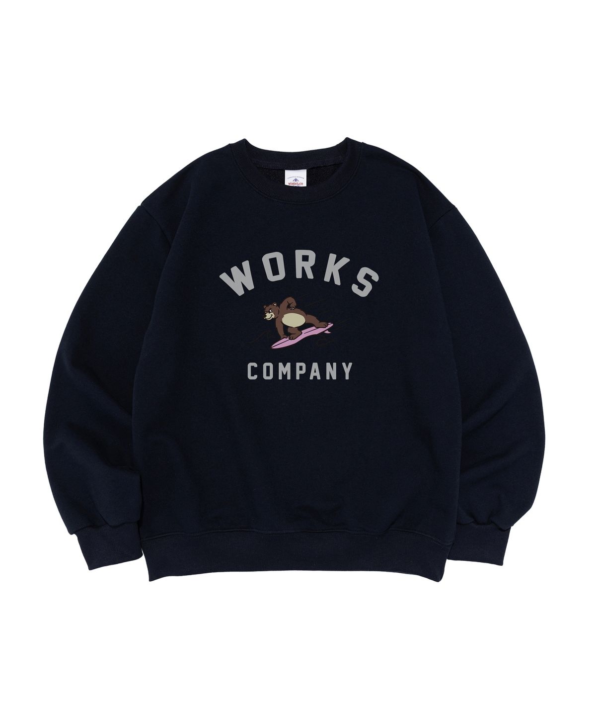 웍스앤코(WORKS & CO.) [라이트코튼] 서프 베어 그래픽 맨투맨 (네이비)