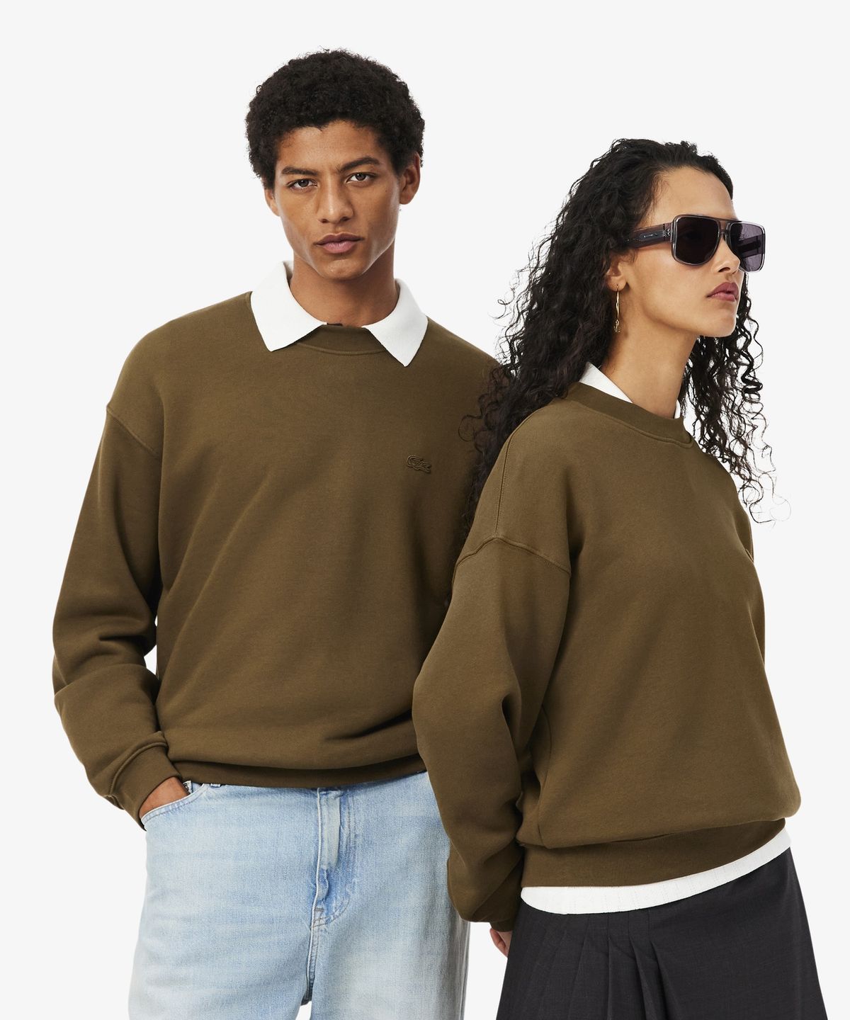 라코스테(LACOSTE) 남성 크록 시그니처 루즈핏 크루넥 스웻셔츠 SH7745-56N DPD