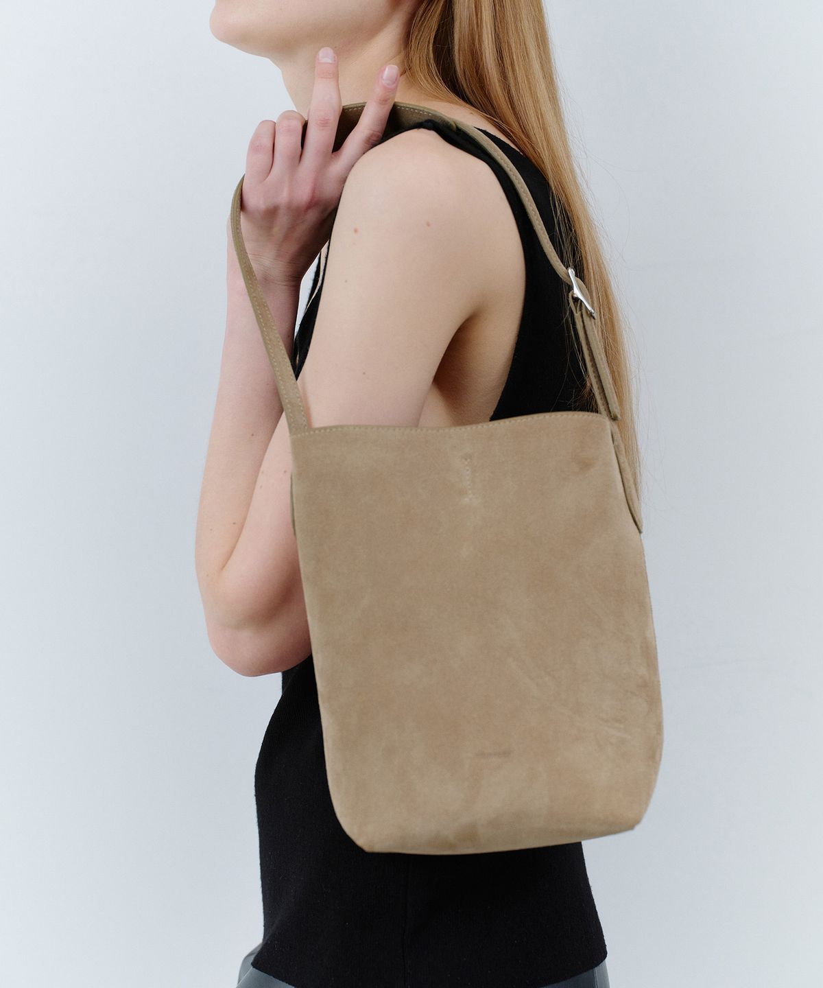 코이무이(KOIMOOI) Pause Hobo Bag Small (Beige Suede)