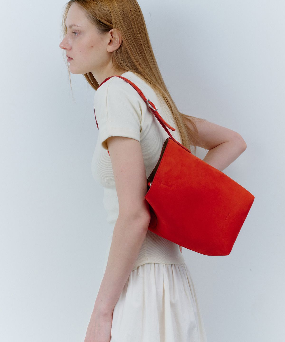 코이무이(KOIMOOI) Pause Hobo Bag Small (Red Suede)