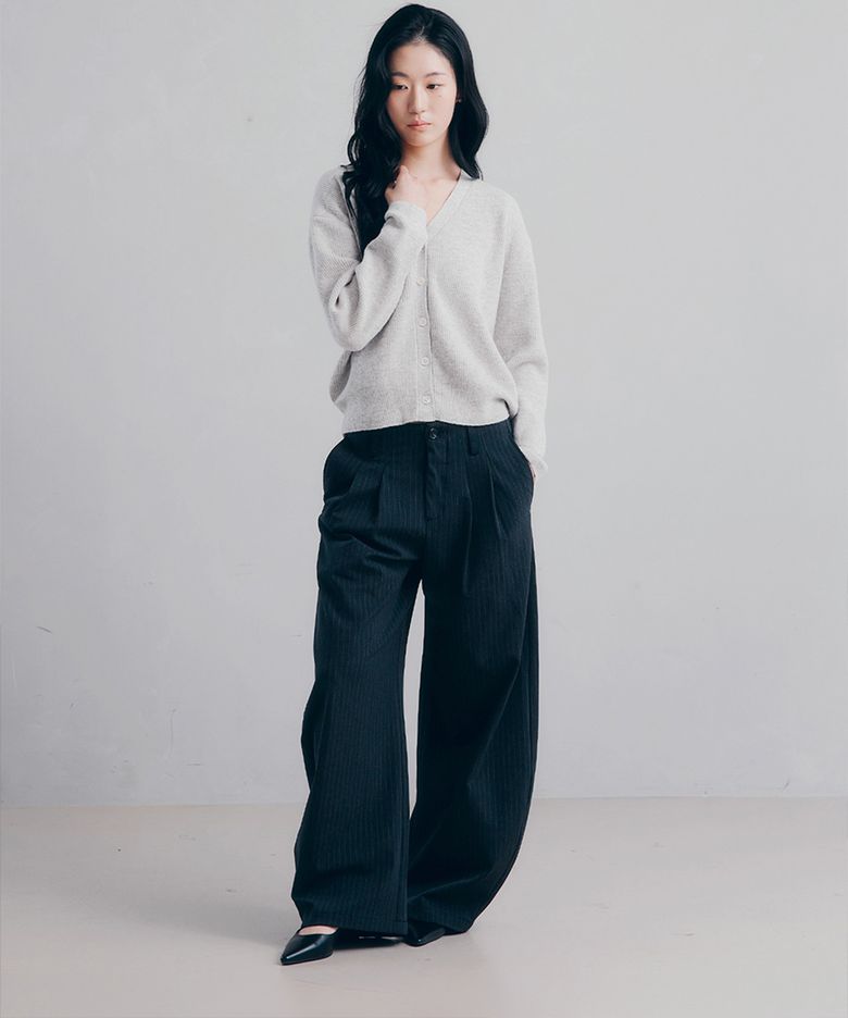 Pinstripe Curve Wide Pants_Charcoal