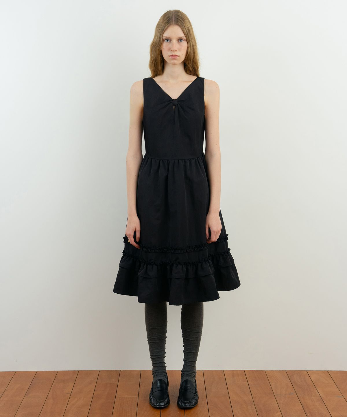 시눈(SINOON) Bow Tiered One-Piece (Black)