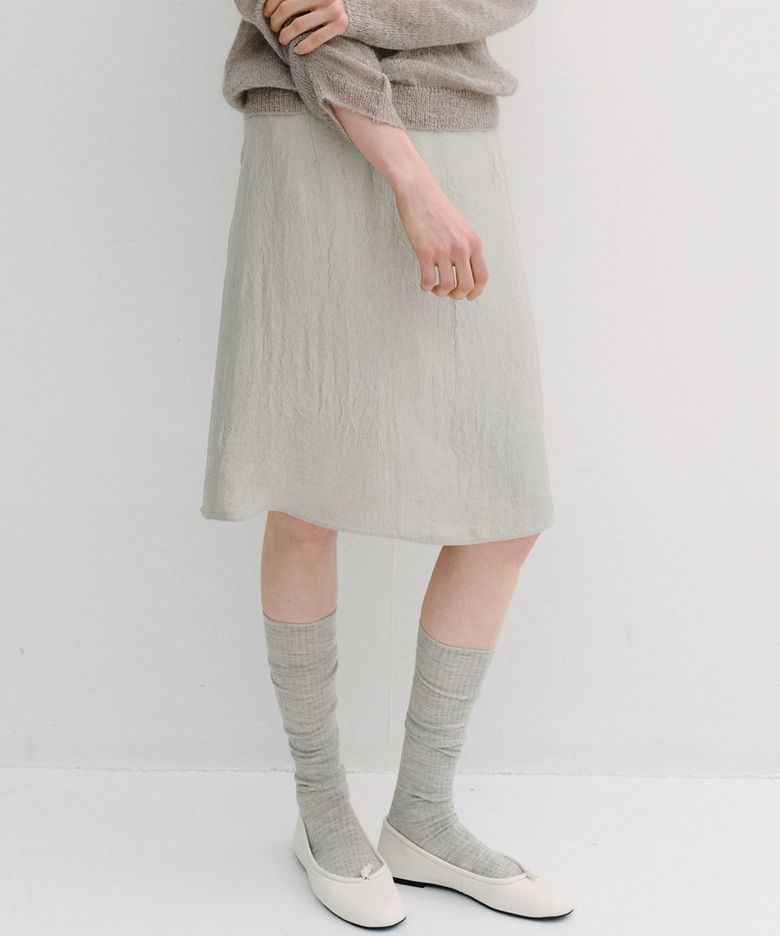 embroidery silky midi skirt (silver mint)