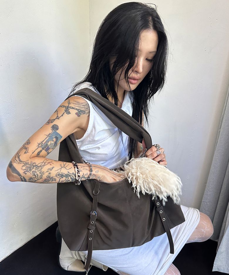 Belted Hobo Bag [Umber]