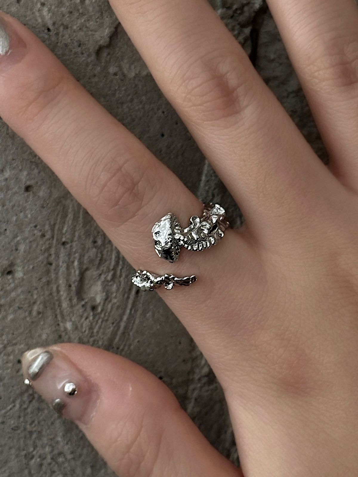 아포엠(APOEM) Jellyfish Flow Ring