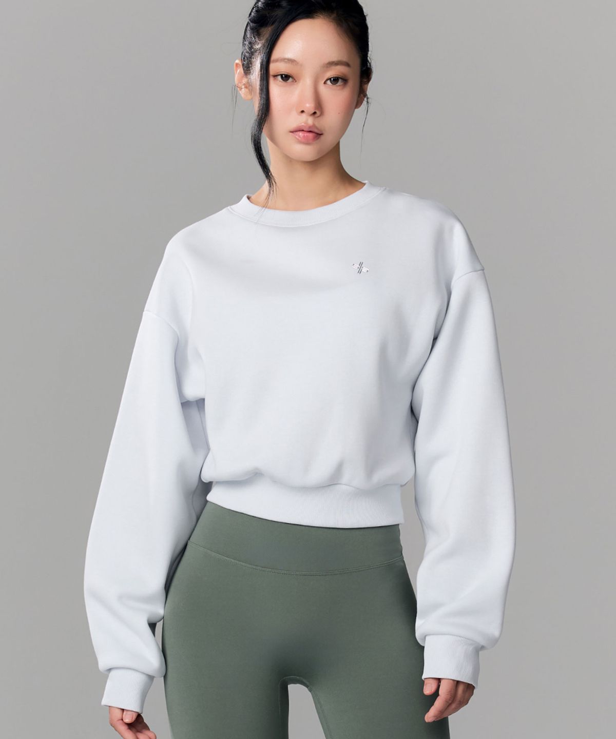 젝시믹스(XEXYMIX) 웜 소프트 크롭 맨투맨 XFL4TL1112