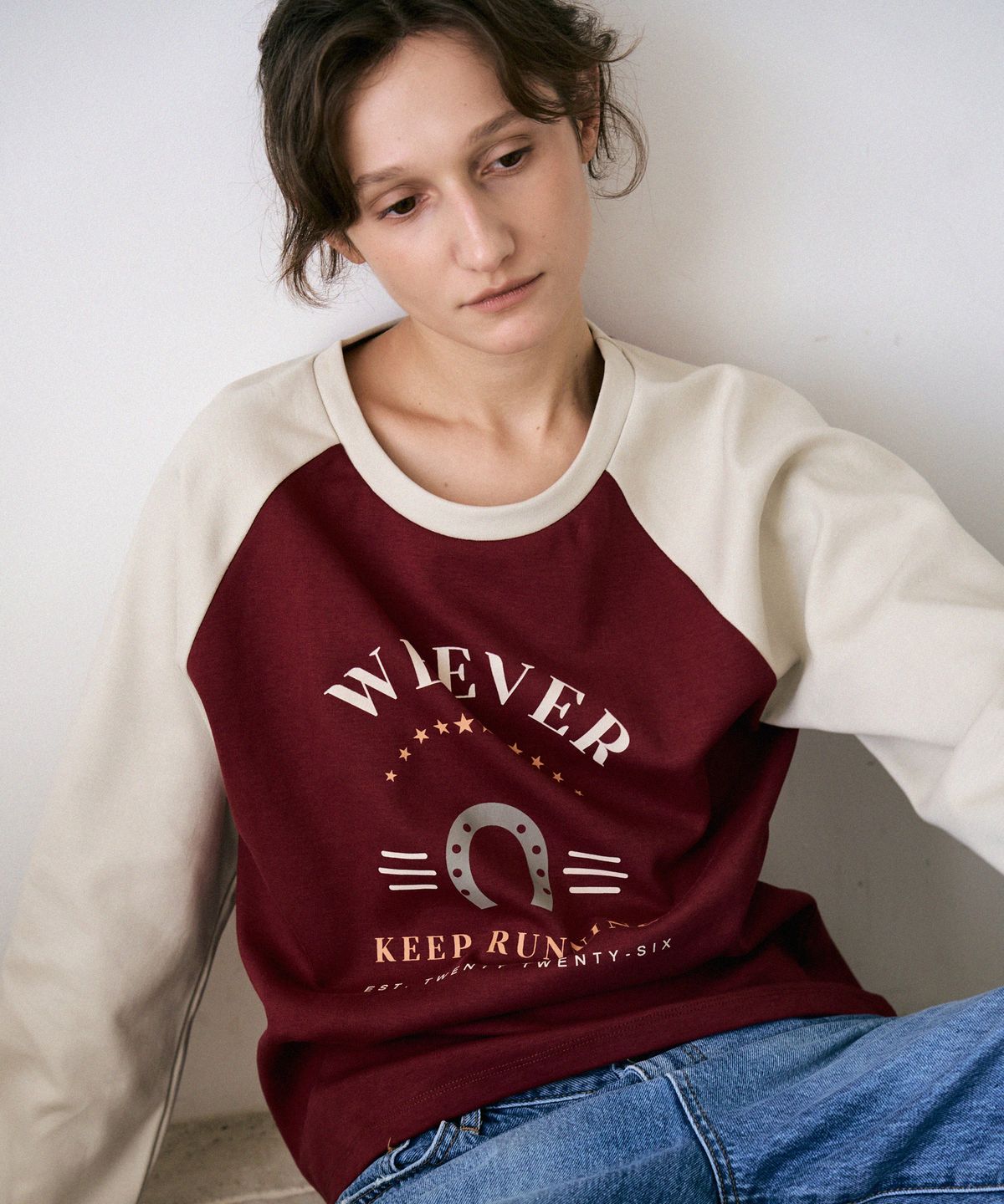 위에버(WEEVER) Run raglan sleeve tee ver. wine