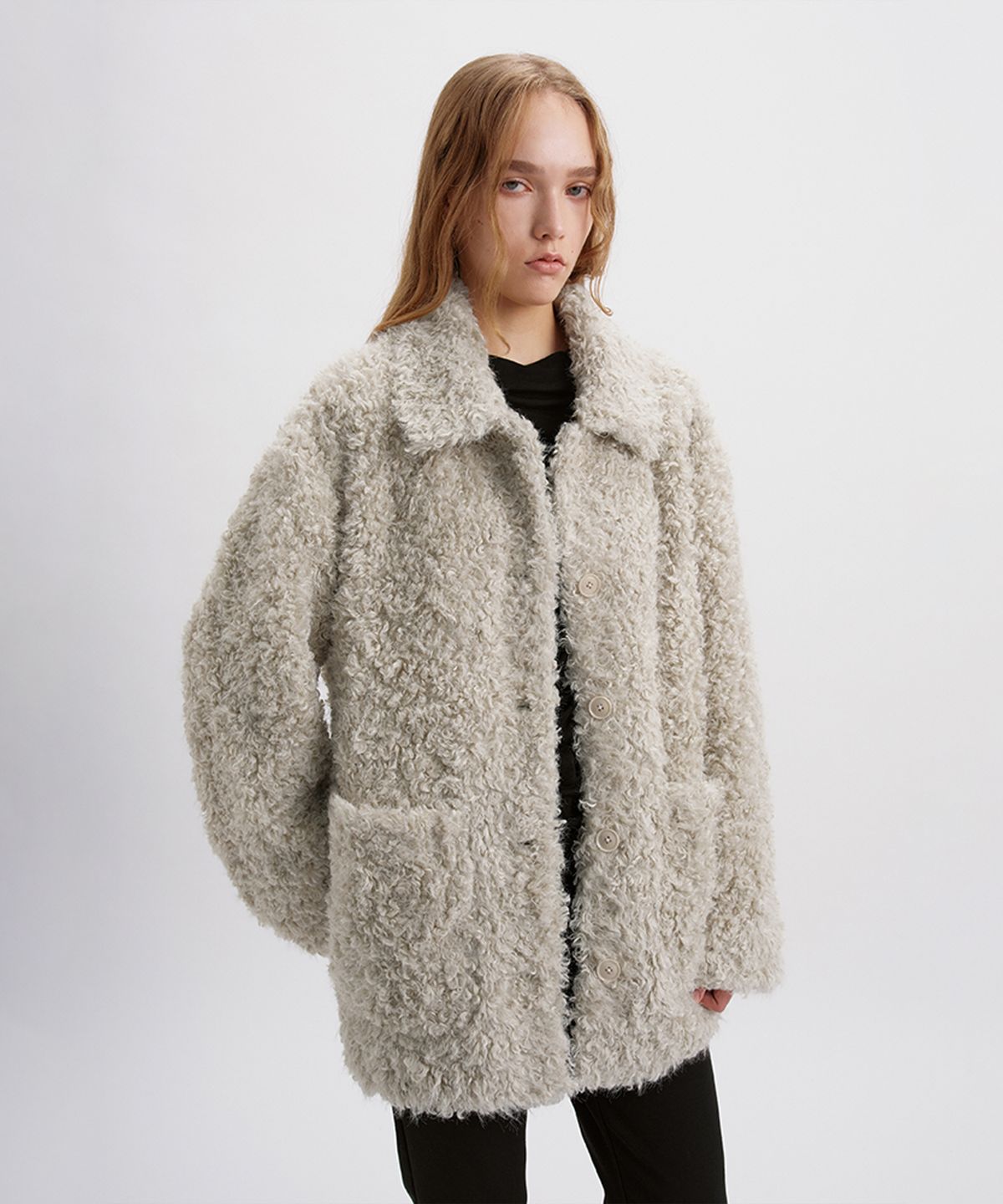 시메트릭 퍼센트(SYMMETRICPERCENT) Faux Shearling Half Coat / Beige