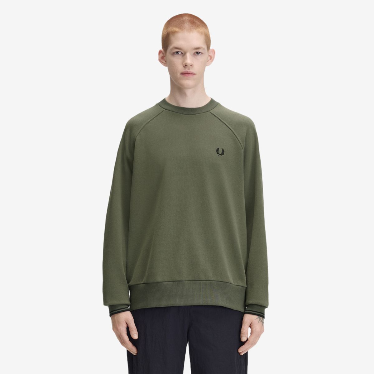프레드페리(FRED PERRY) [Sport] 릴렉스드 팁드 크루넥 스웻셔츠 - 로렐리스그린 AFPM2G33495-X21