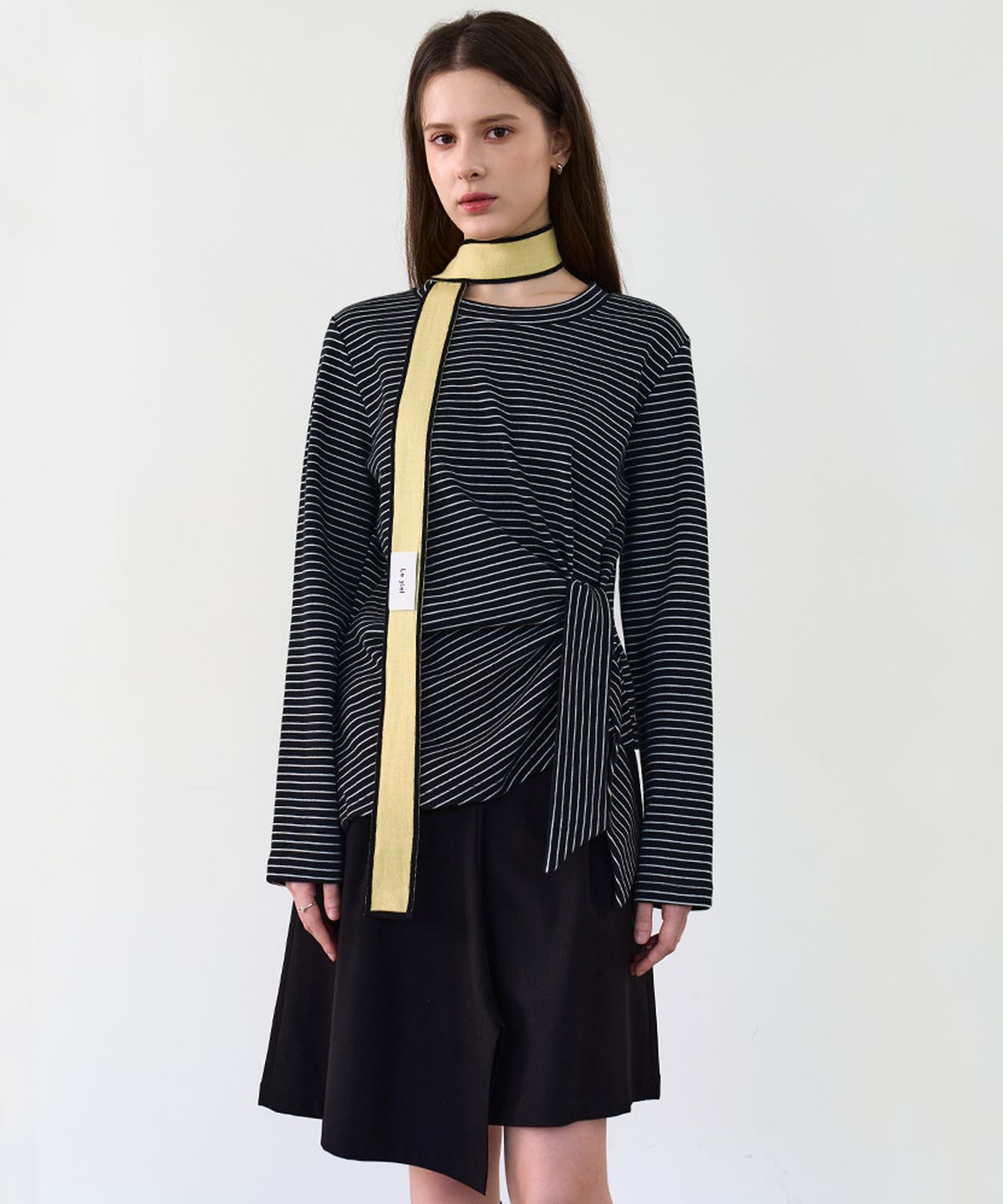 르이엘(LE YIEL) Waist Tie Stripe T-Shirt_Black 웨이스트 타이 스트라이프 티셔츠_블랙