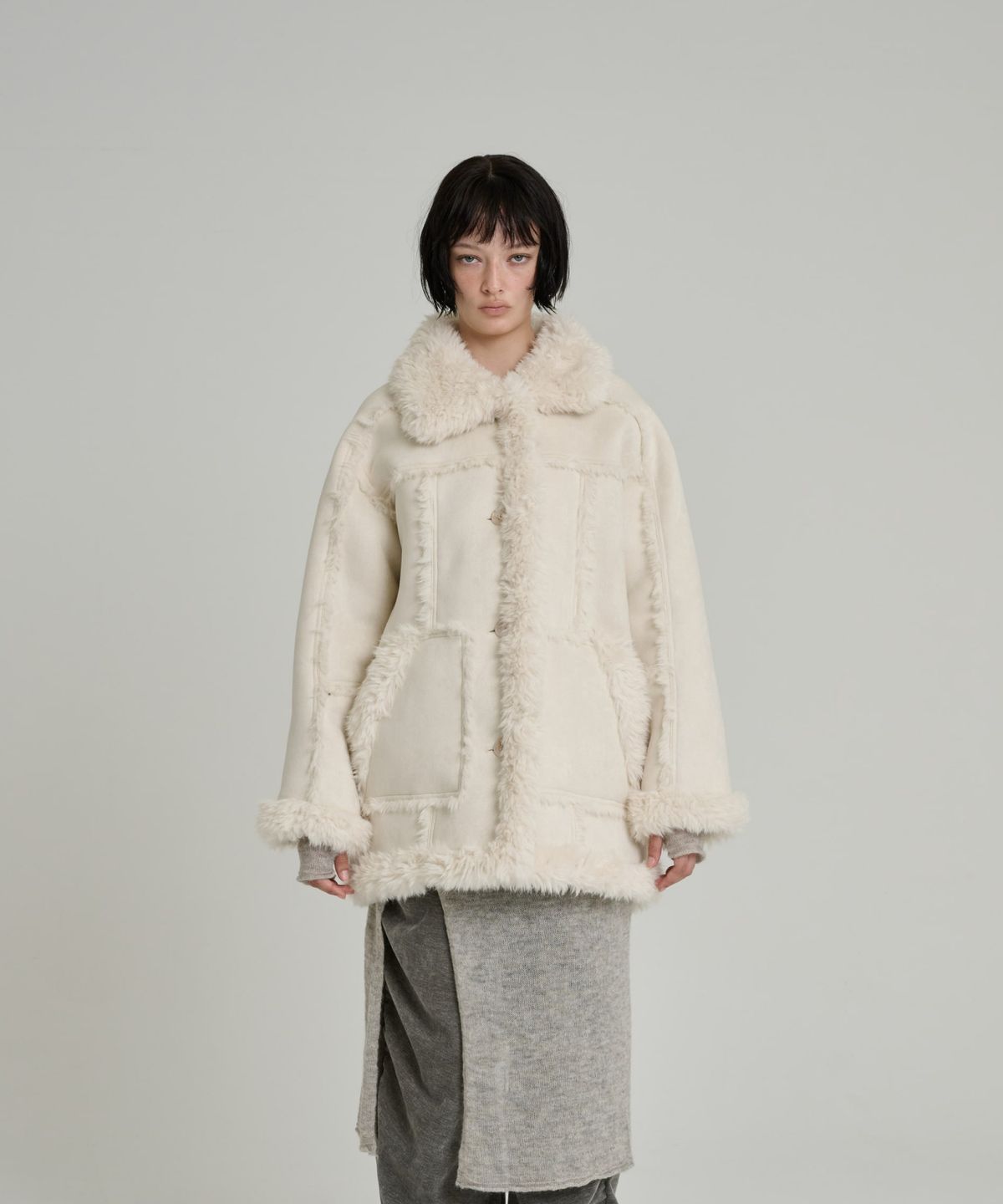 오디너리 홀리데이(ORDINARY HOLIDAY) SHEARING SINGLE FUR COAT [IVORY]