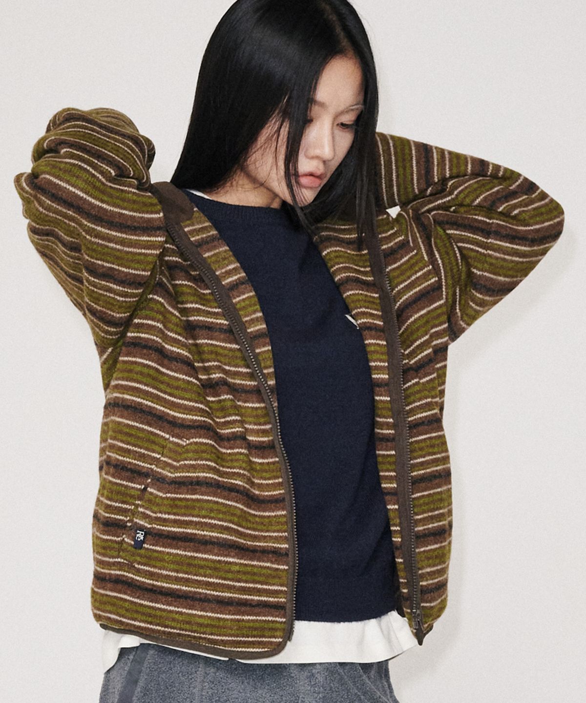 유니버스 가먼트(UNIVERSE GARMENT) 투웨이 플리스 후드 집업_KHAKI