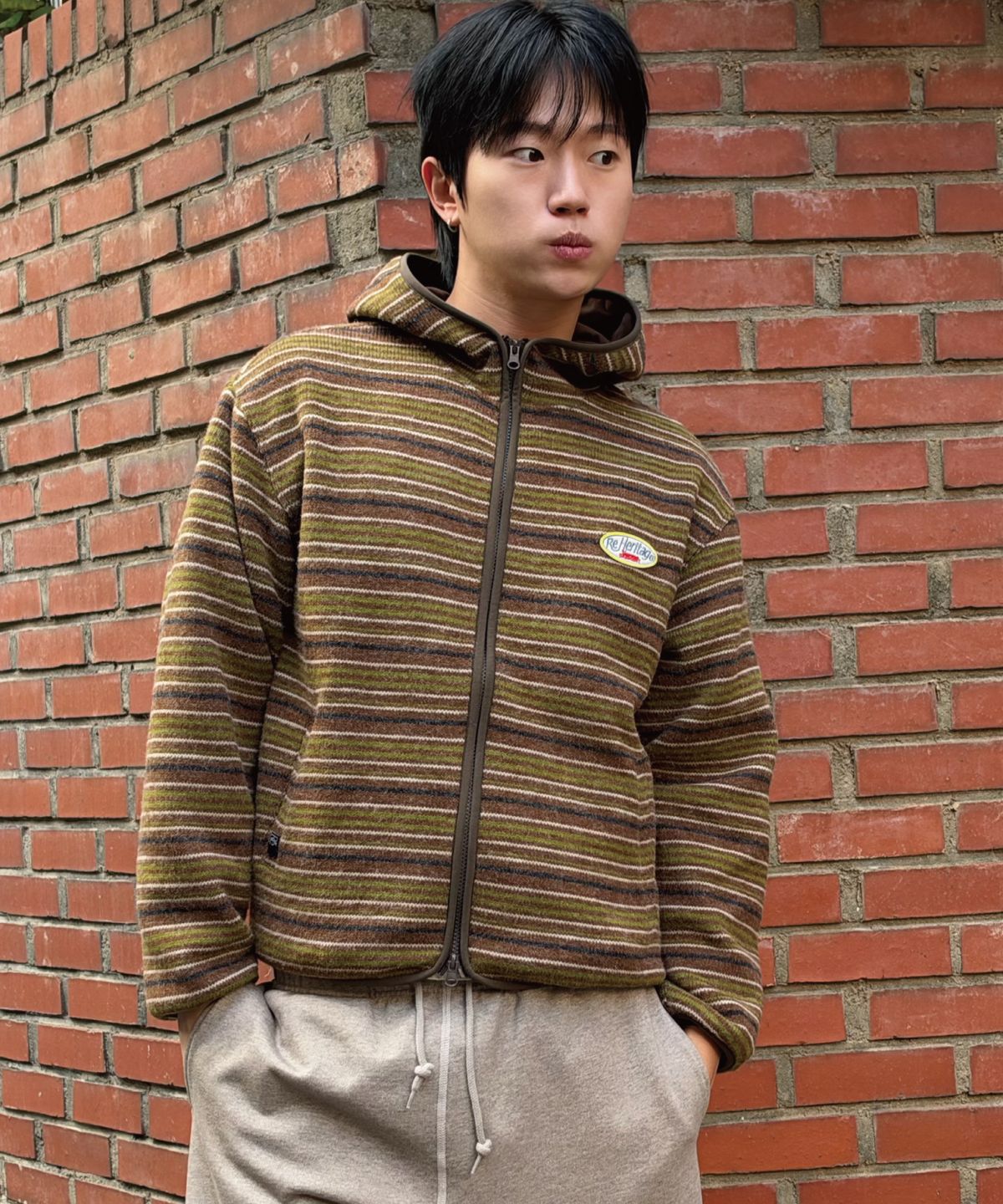 유니버스 가먼트(UNIVERSE GARMENT) 투웨이 플리스 후드 집업_KHAKI