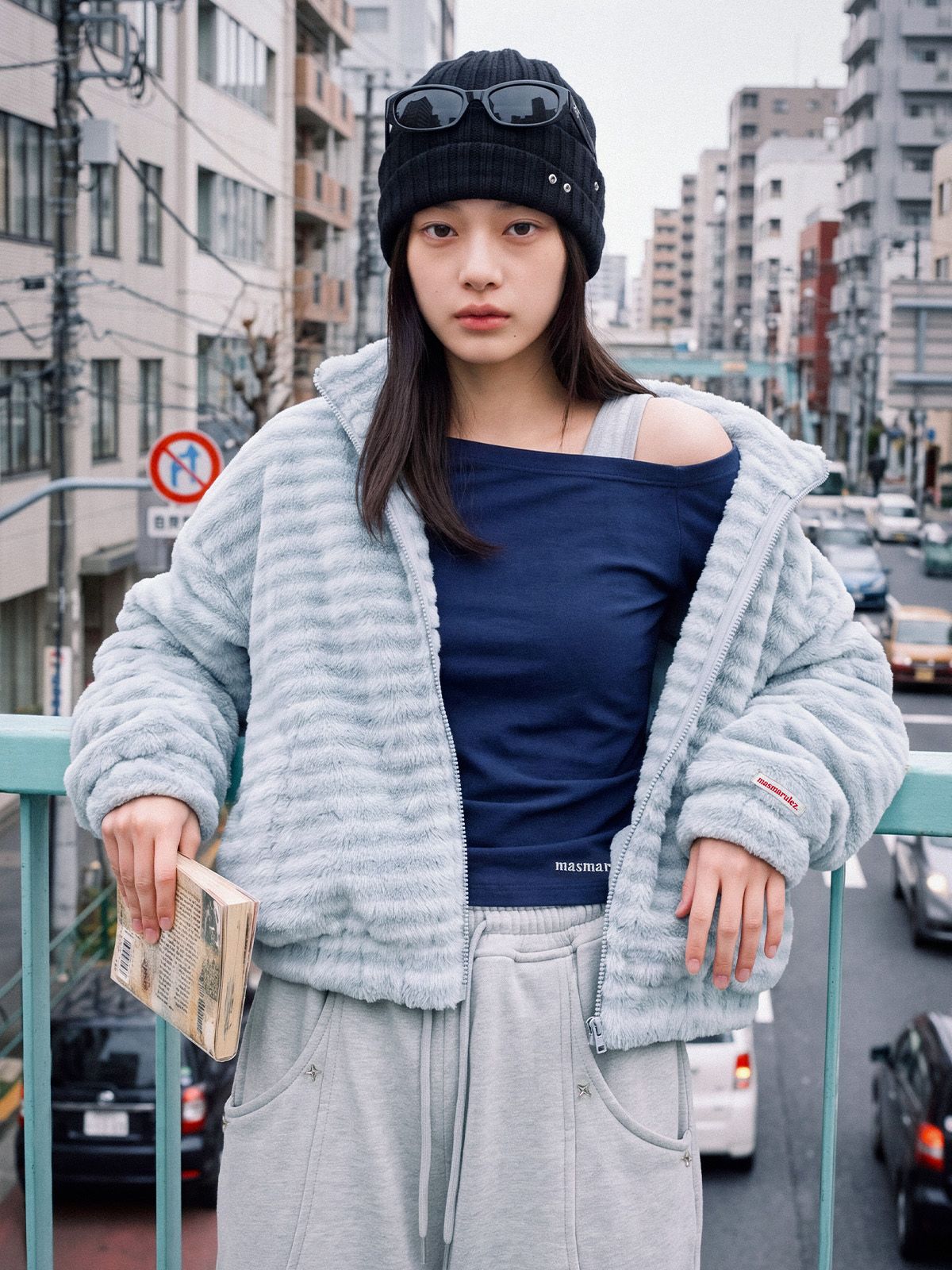 마스마룰즈 어패럴(MASMARULEZ APPAREL) Boggle Fur Zip-Up Jacket_Blue