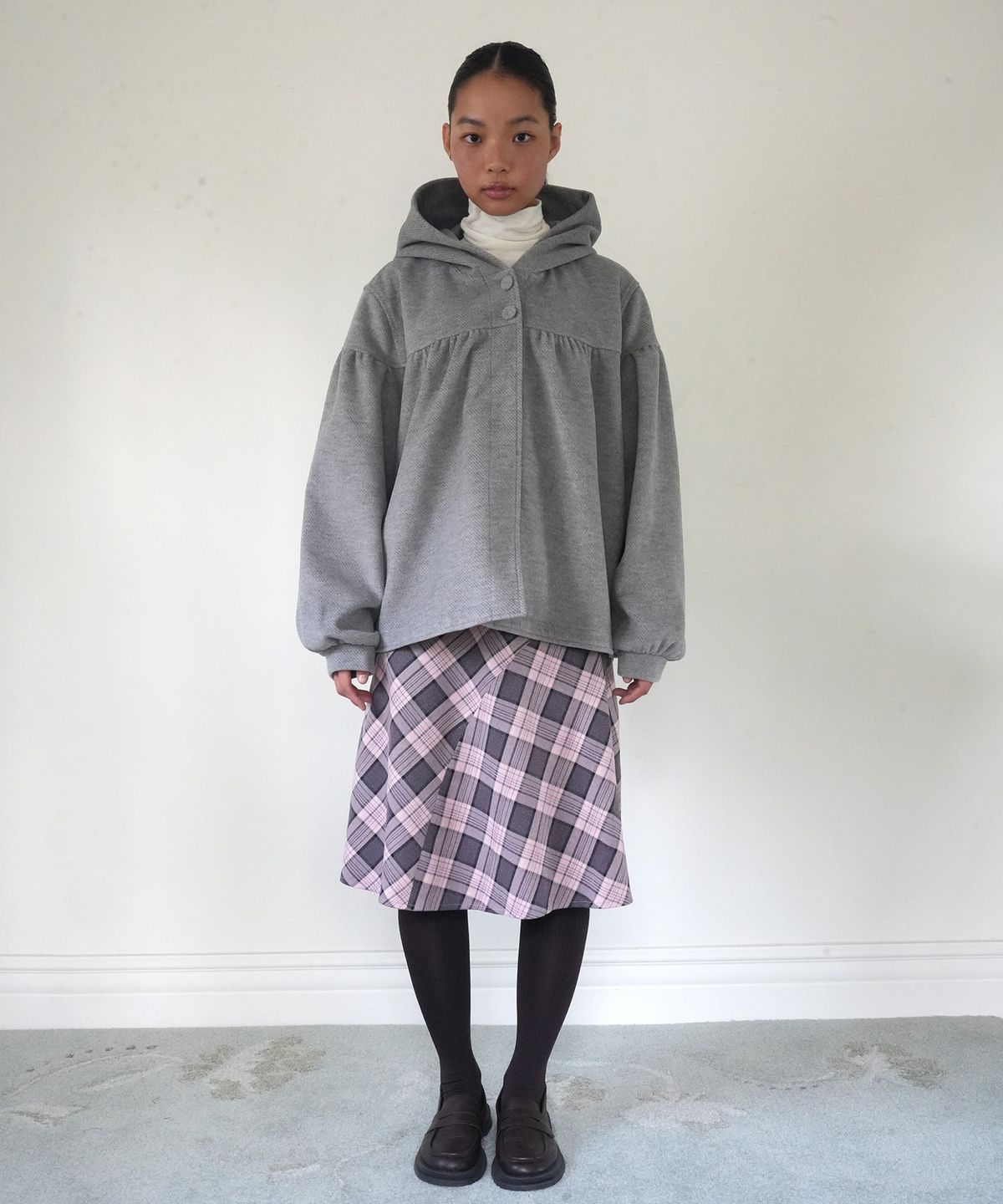 인오도르(INODORE) MAPLE SHIRRING HOODED JACKET _ GREY