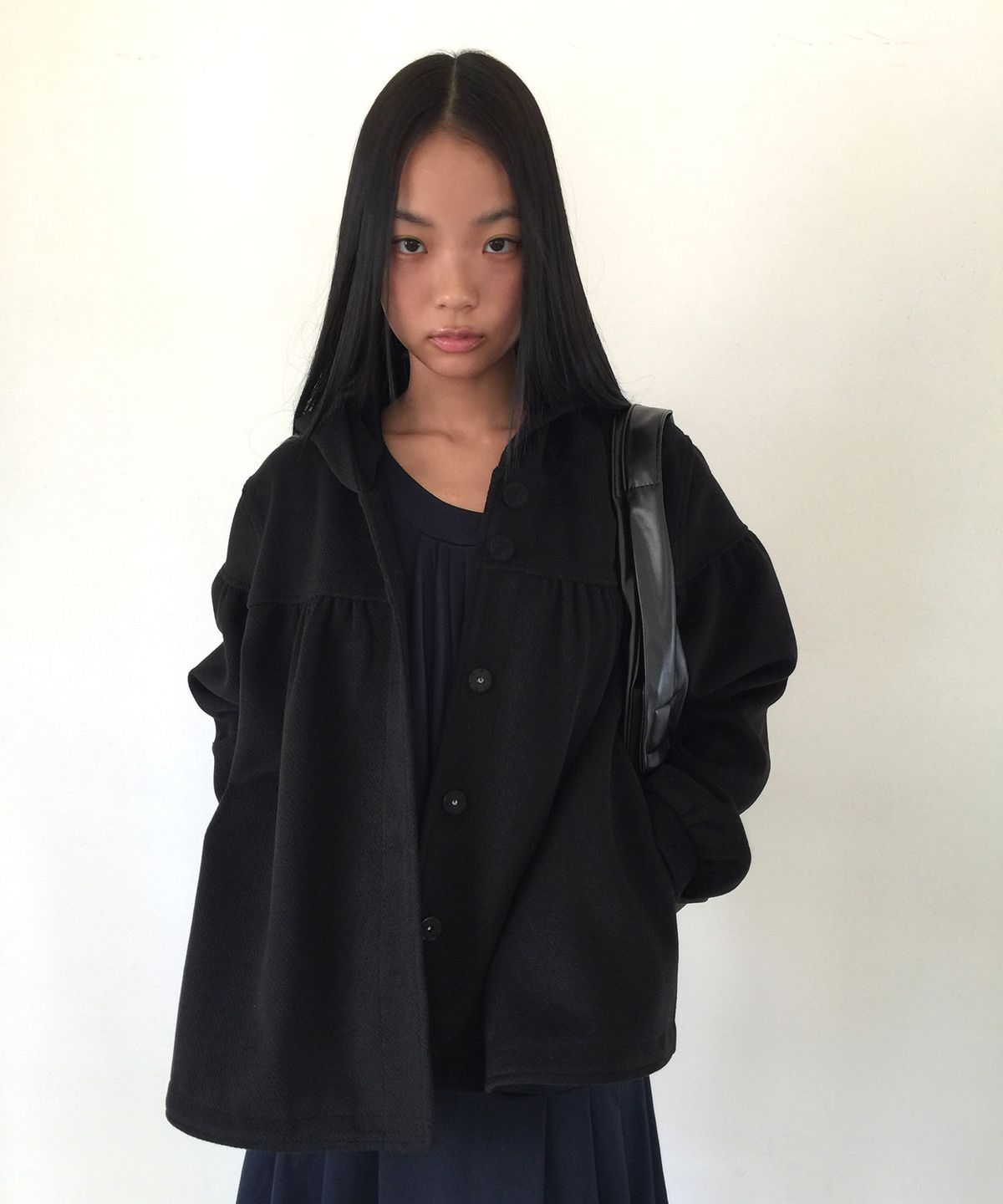 인오도르(INODORE) MAPLE SHIRRING HOODED JACKET _ BLACK