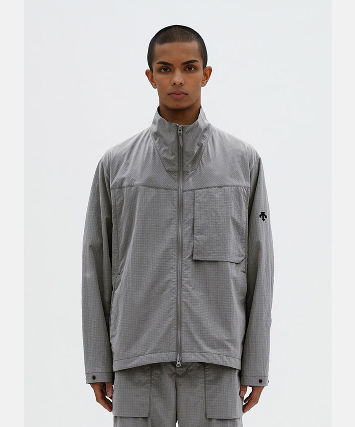 데상트(DESCENTE) [ALLTERRAIN 81] GREYISH RIPSTOP JACKET 그레이 SR313KWB94