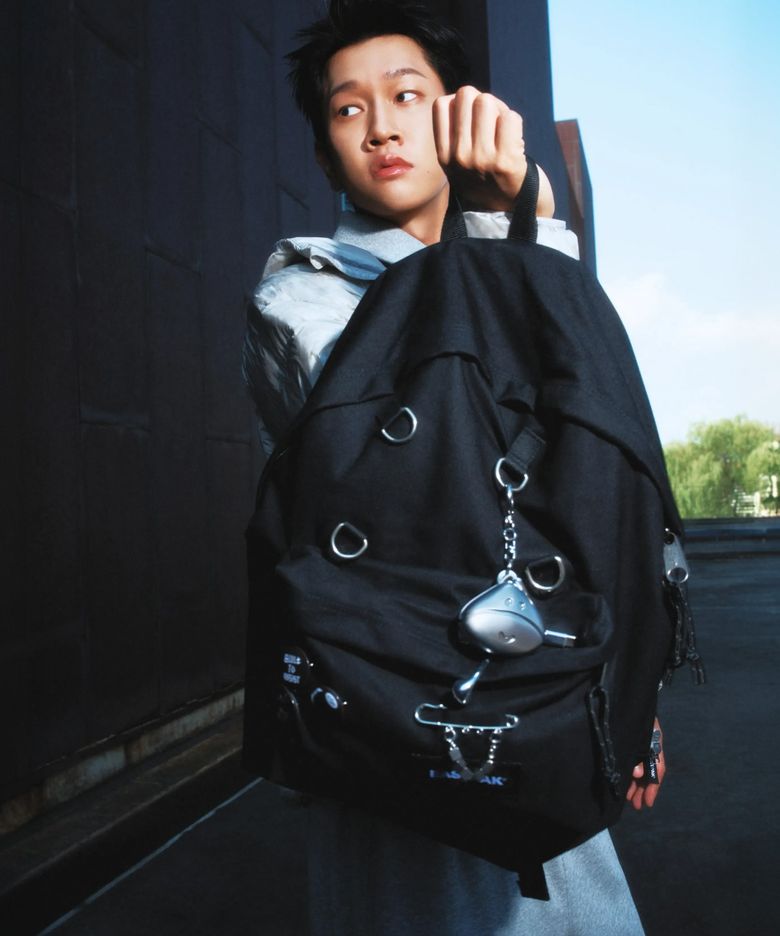 패디드 파커 Eastpak x CRUSH