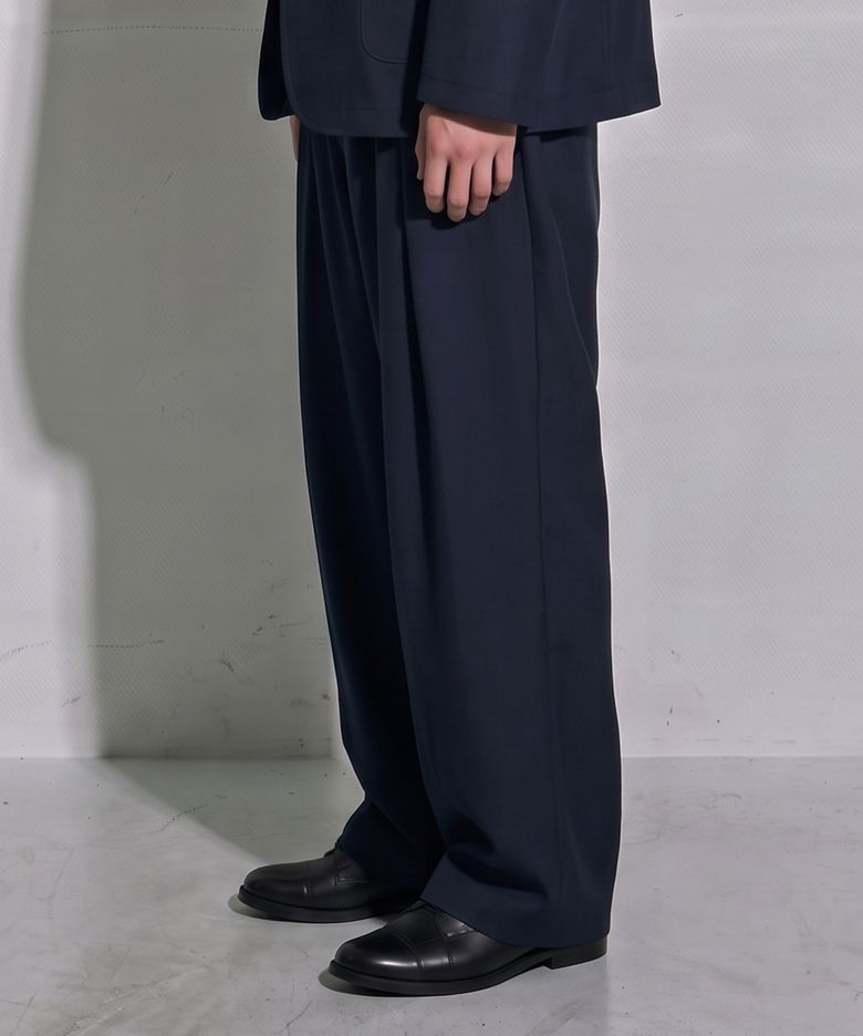 DRAPE DEEP ONE-TUCK PANTS (DARK NAVY)