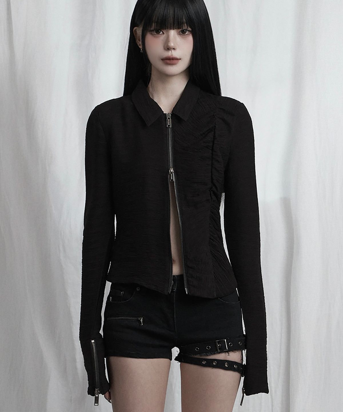 에트오소메(ETRE AU SOMMET) Side Shirring Zip-Up (Black)