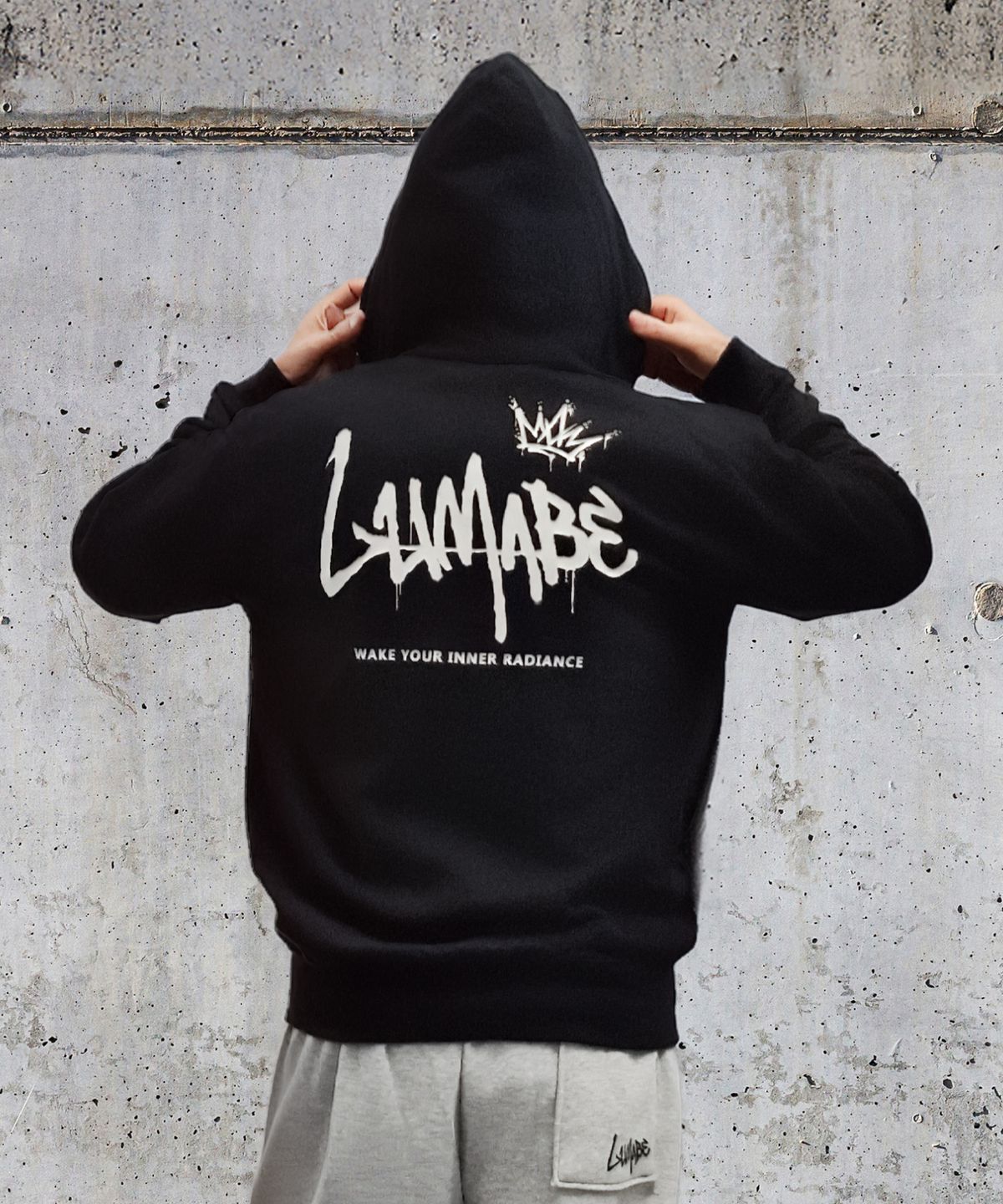 루마베(LUMABE) 오리지널 크라운 백 그래피티 후드집업