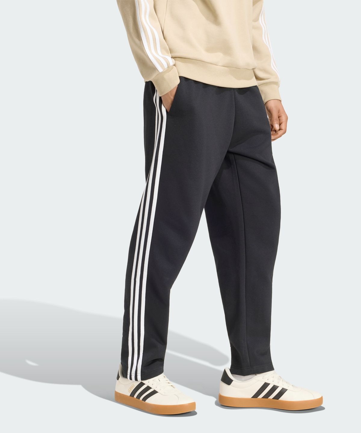 아디다스(ADIDAS) 에센셜 3-스트라이프 플리스 테이퍼드 오픈 헴 팬츠 KY6573