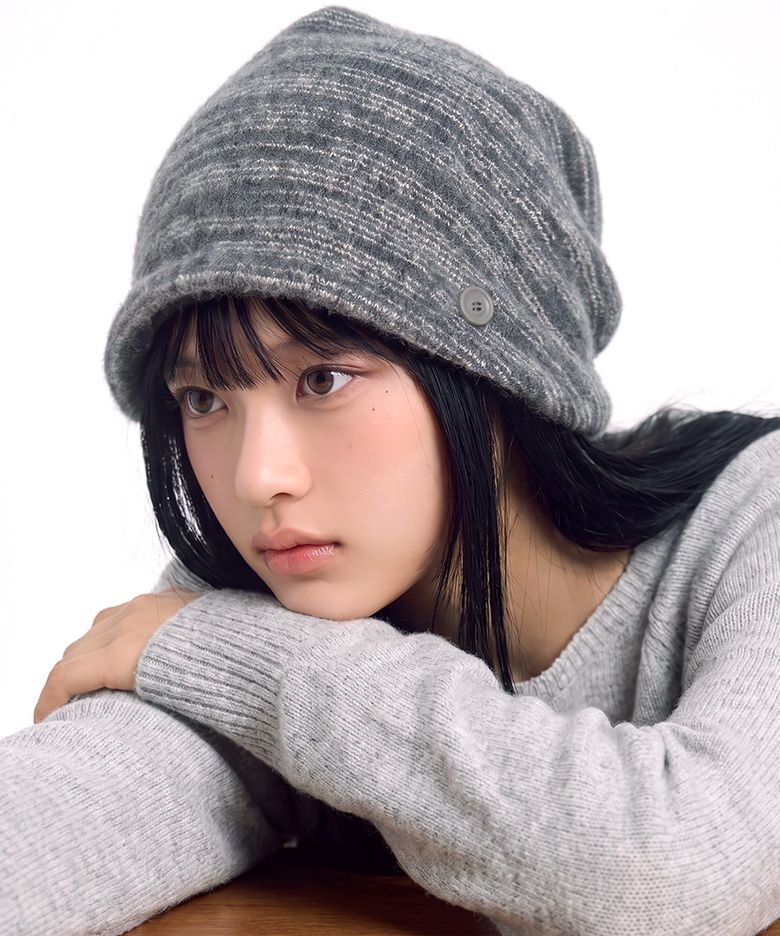 FUZZY BUTTON BEANIE [GRAY]