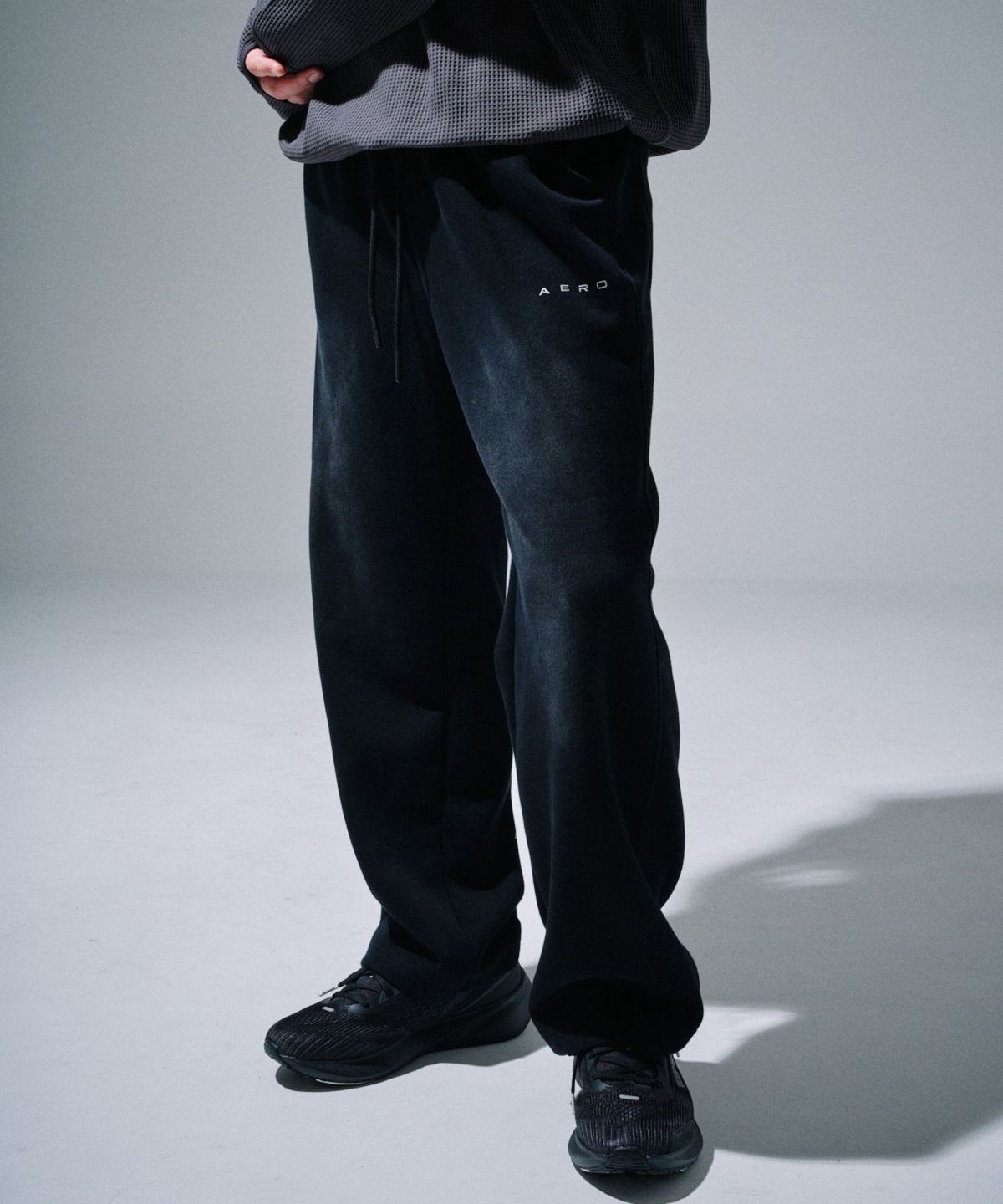 사피엔스(SAPIENS) AERO SPINE WASHED SWEAT PANTS