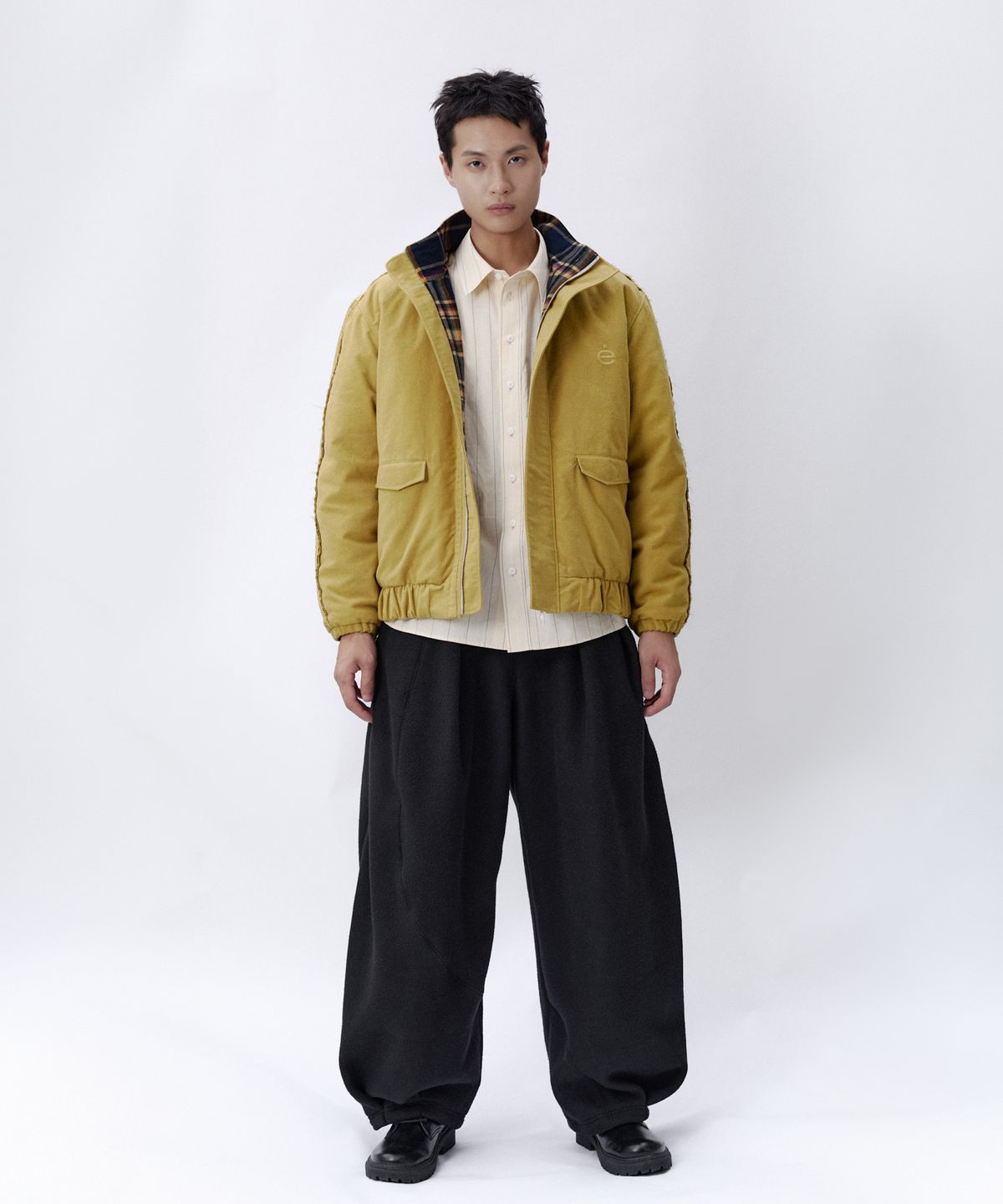 에키에타(EKIETA) Untidy Jacket in Yellow