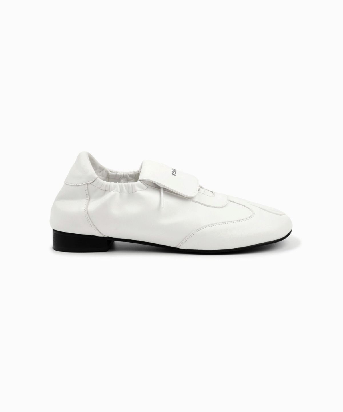시너진(SYNERJYN) FLAP TABI SNEAKERS WHITE