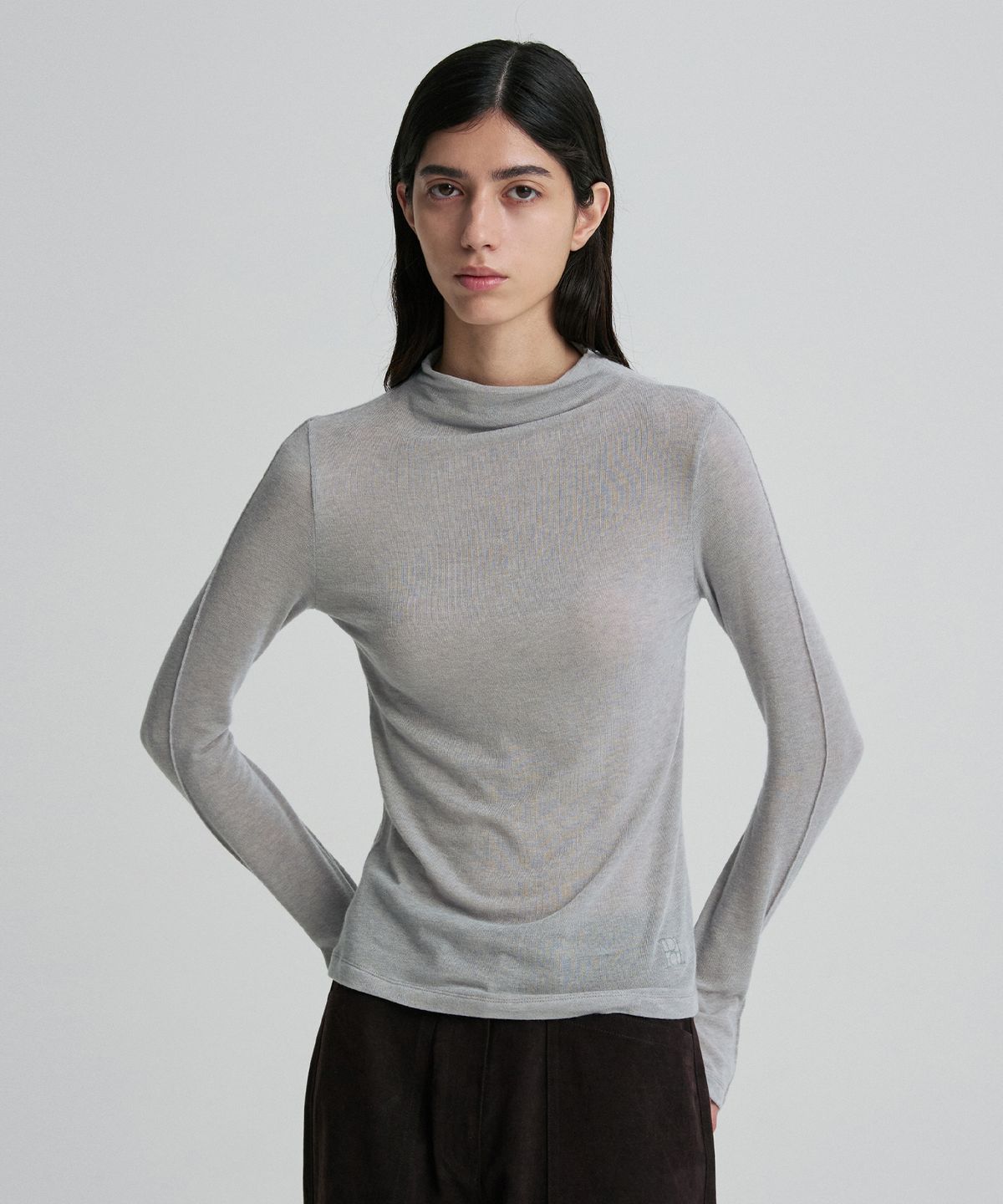 리이(RE RHEE) WOOL BLEND MOCK-NECK TOP LIGHT GRAY