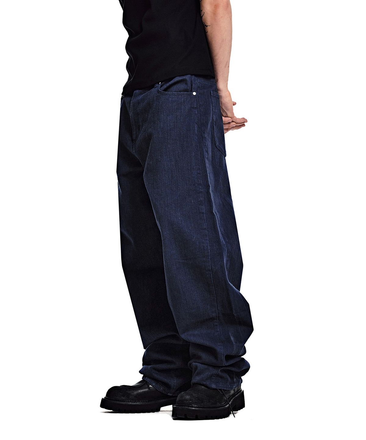 세컨모놀로그(SECONDMONO) [옷미새 미홀 콜라보]Curved Tapered Barrel-Fit Pants [COTTON DBLUE]_SEPT092DBLUE