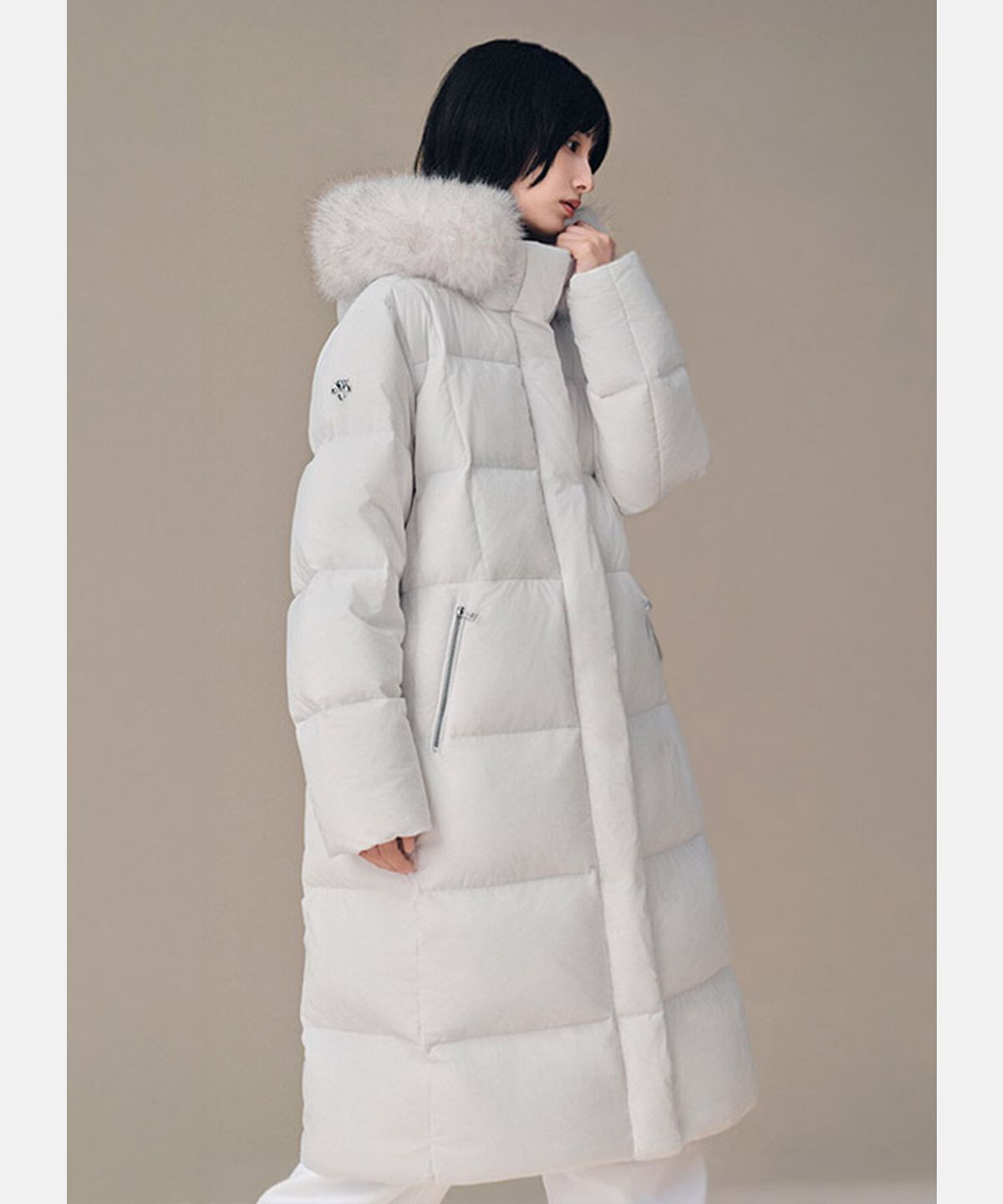 데상트(DESCENTE) 여성 캐논 롱 다운 자켓 화이트 SR422SDJO1