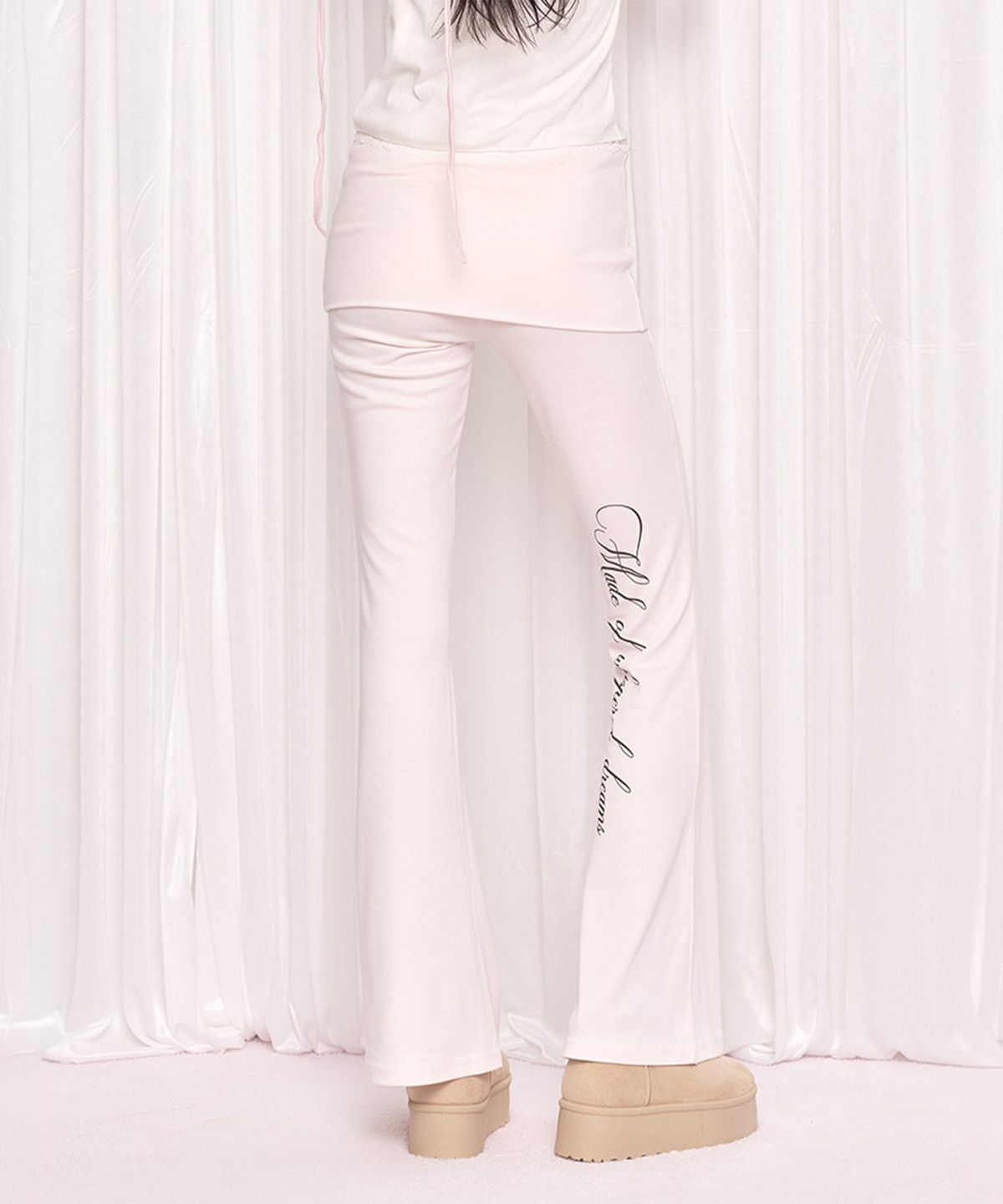 위스페어리(WHISFAIRY) Letter Fold Flare Pants - PINK