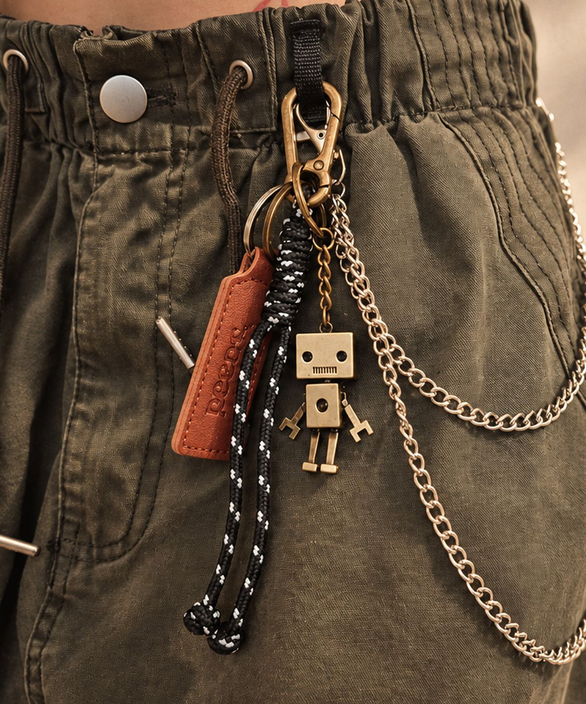 핍스(PEEPS) Robo Block Keyring (Vintage Bronze)