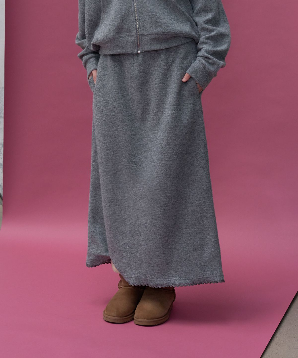 포에토(FOETO) Brushed fleece skirt - charcoal